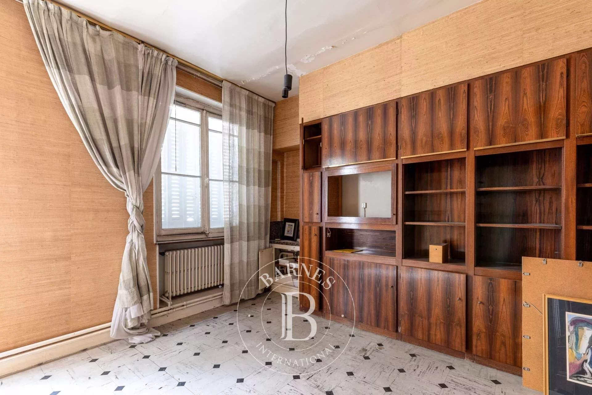 Paris  - Apartment 5 Bedrooms - picture 13