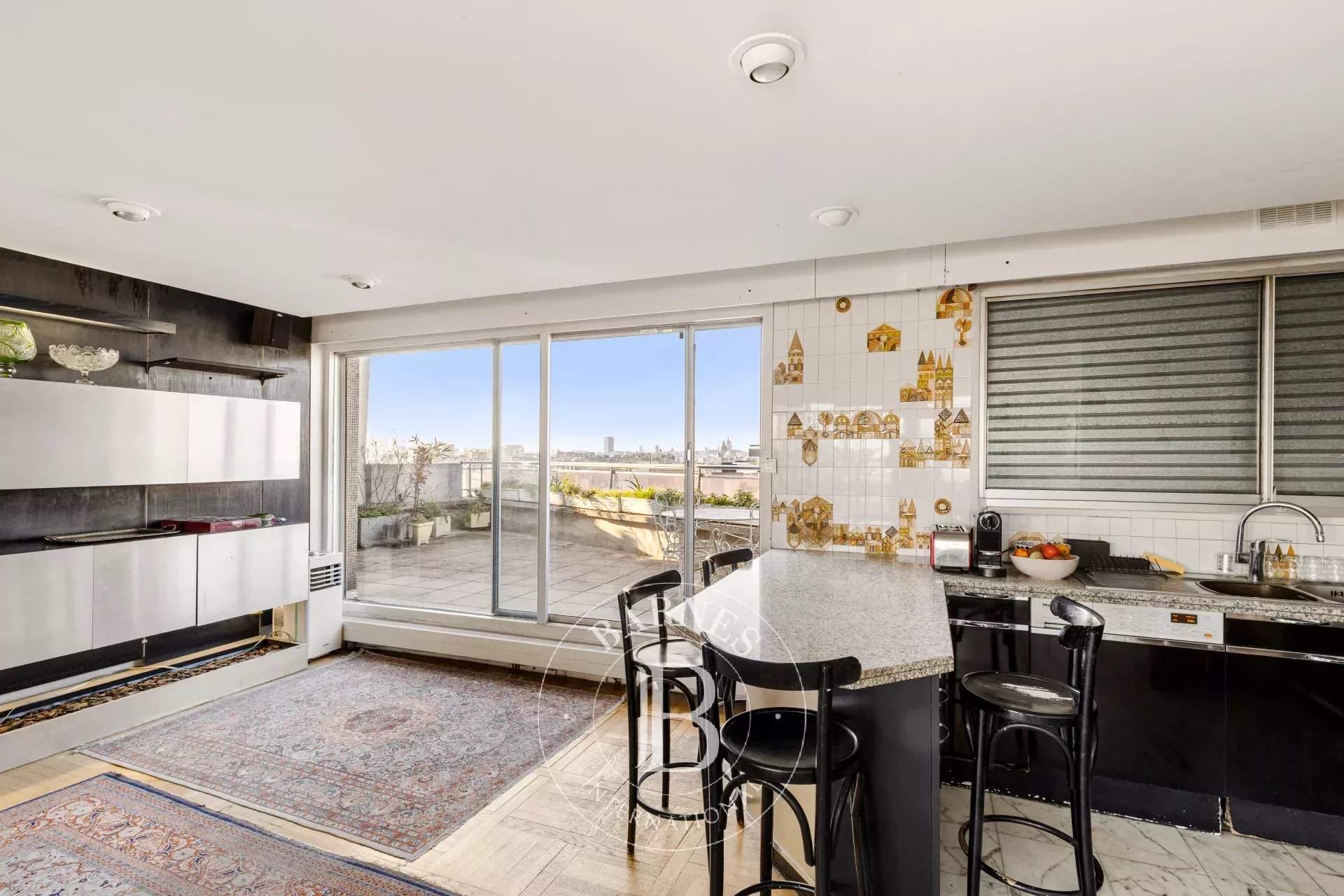 Paris  - Apartment 2 Bedrooms - picture 2