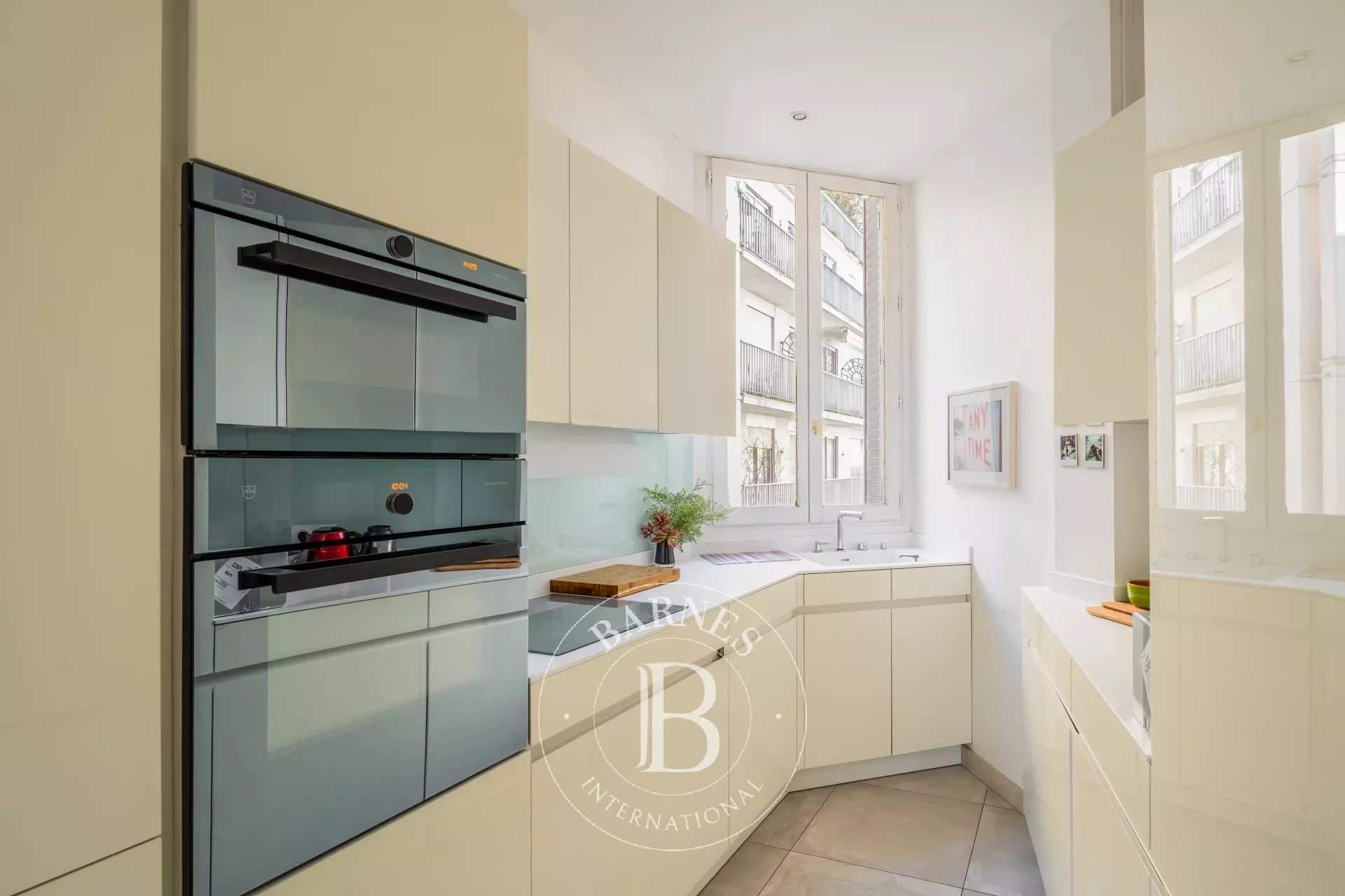 Paris  - Appartement 4 Pi&egrave;ces 3 Chambres - picture 7