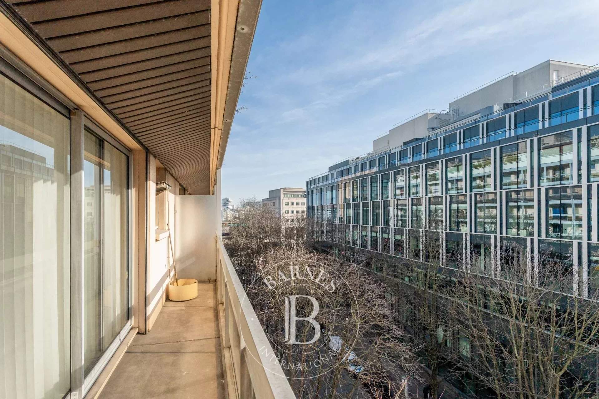 Paris  - Appartement 4 Pi&egrave;ces 3 Chambres - picture 1