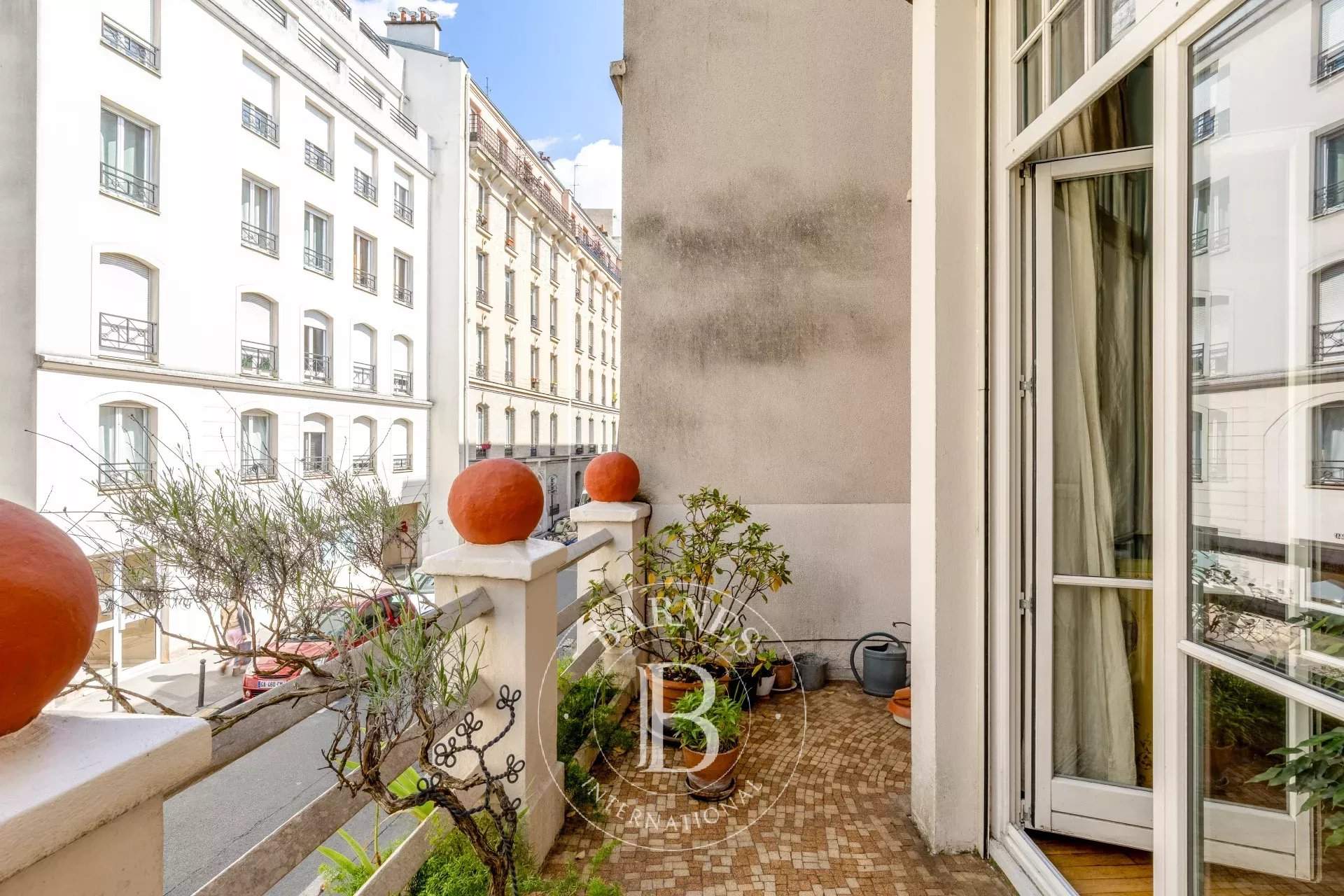 Paris  - House 4 Bedrooms - picture 3