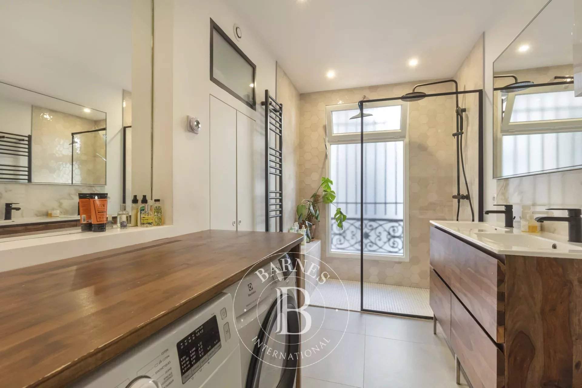 Paris  - Appartement 3 Pi&egrave;ces 2 Chambres - picture 11