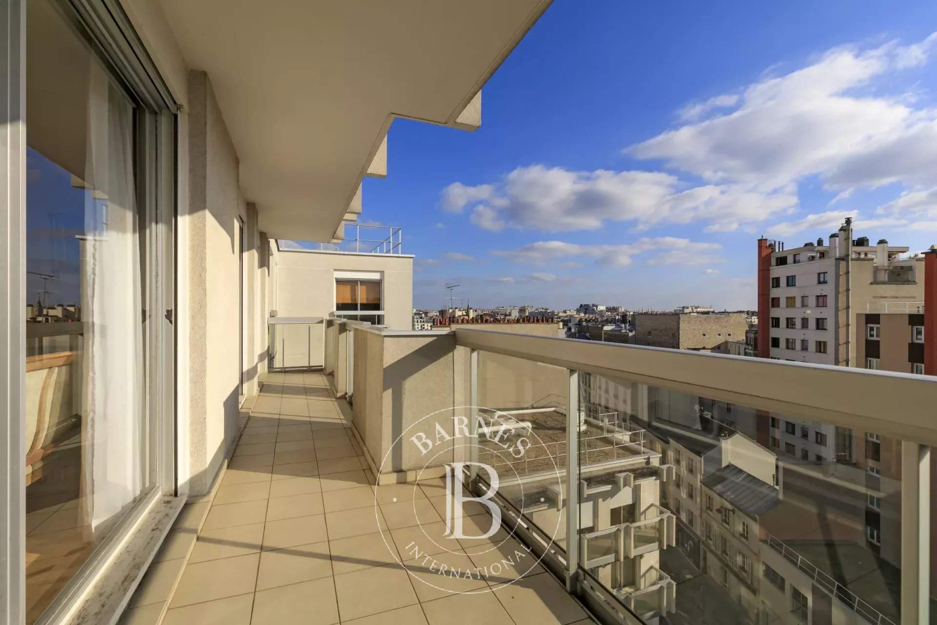 Paris  - Apartment 3 Bedrooms - picture 1