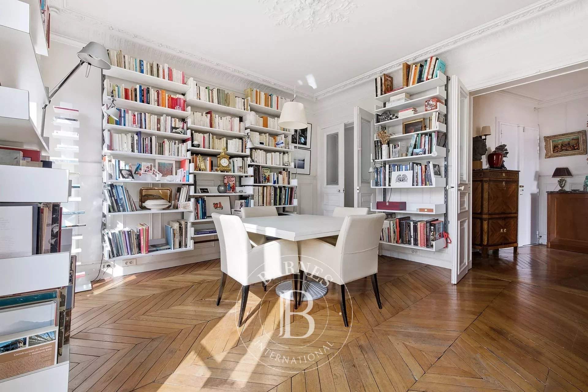 Paris  - Appartement 4 Pi&egrave;ces 3 Chambres - picture 5