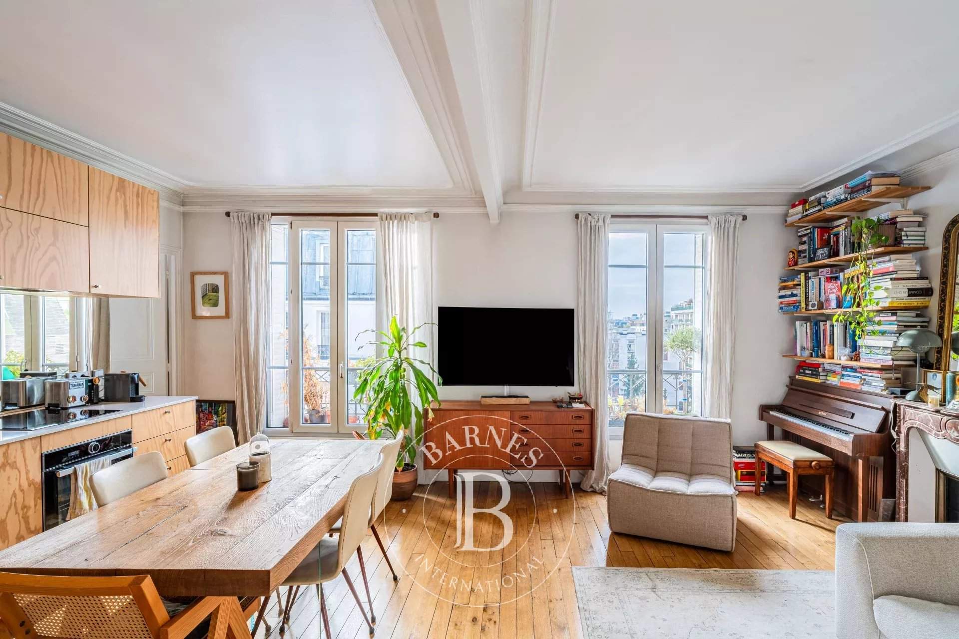 Paris  - Apartment 1 Bedroom - picture 1