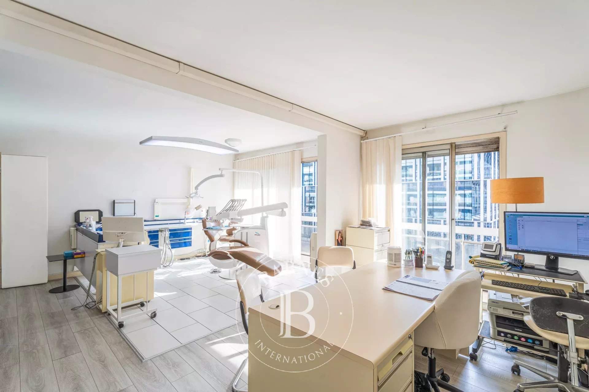 Paris  - Appartement 4 Pi&egrave;ces 3 Chambres - picture 6