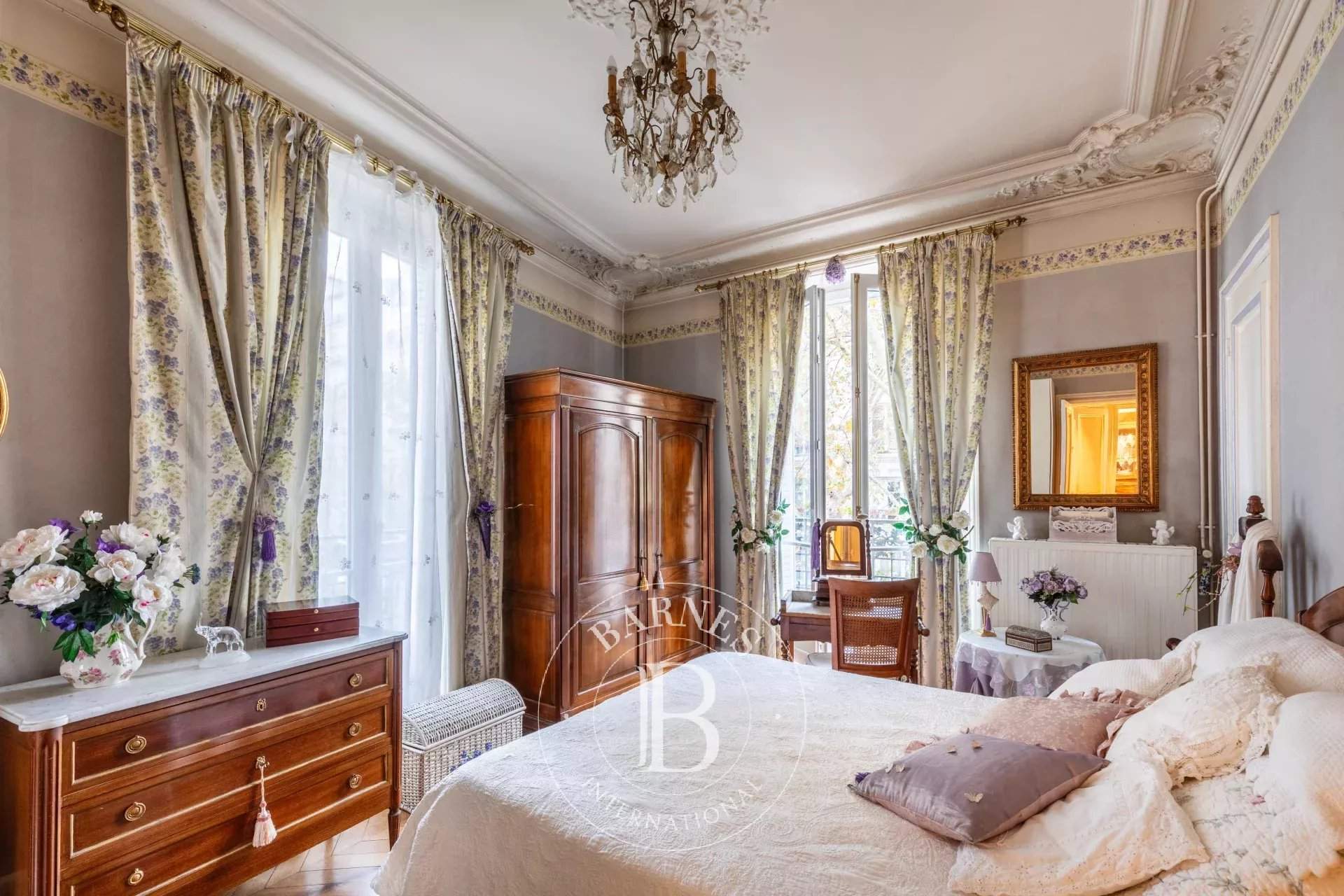Paris  - Apartment 2 Bedrooms - picture 8