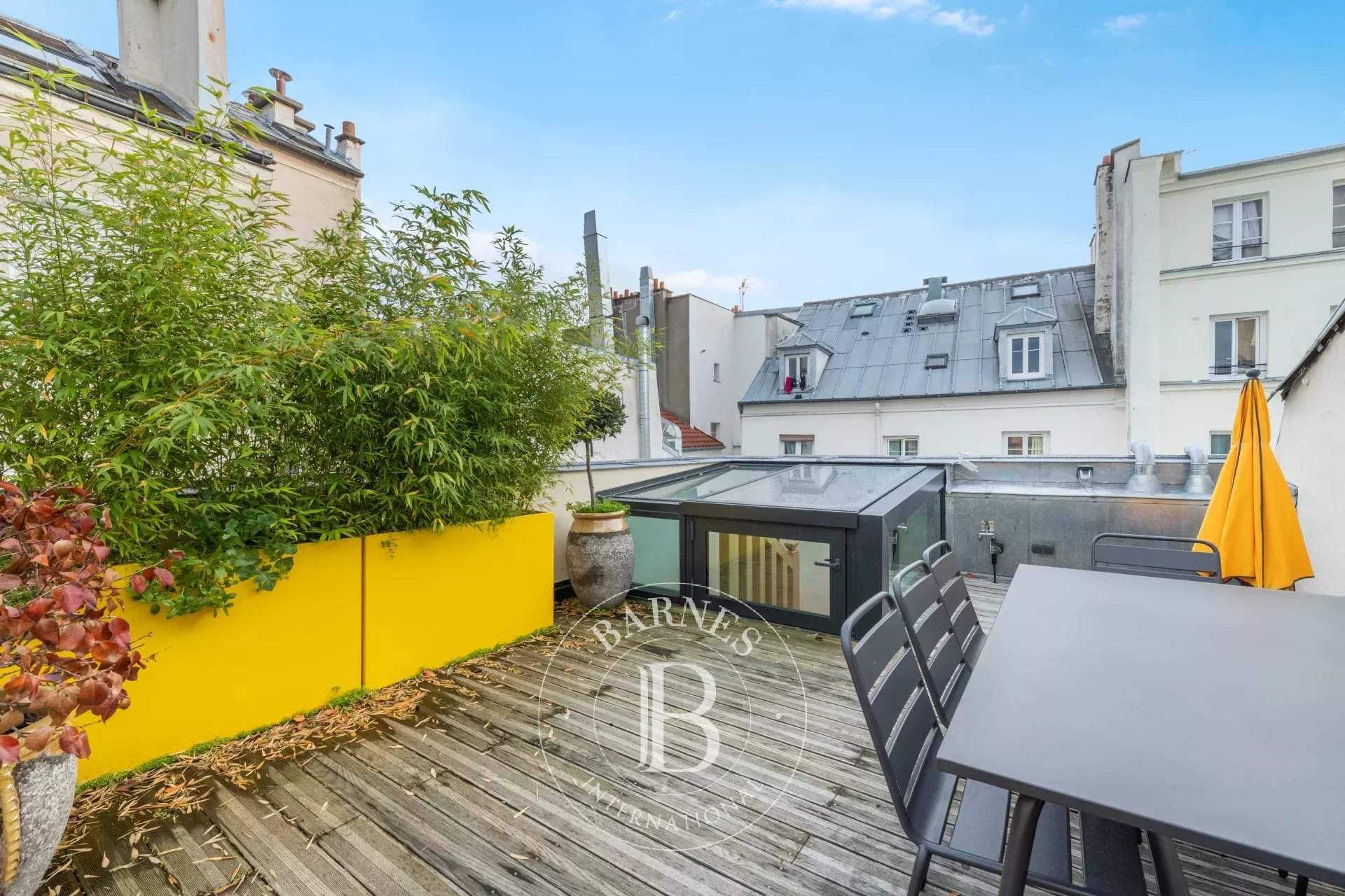 Paris  - Apartment 4 Bedrooms - picture 1