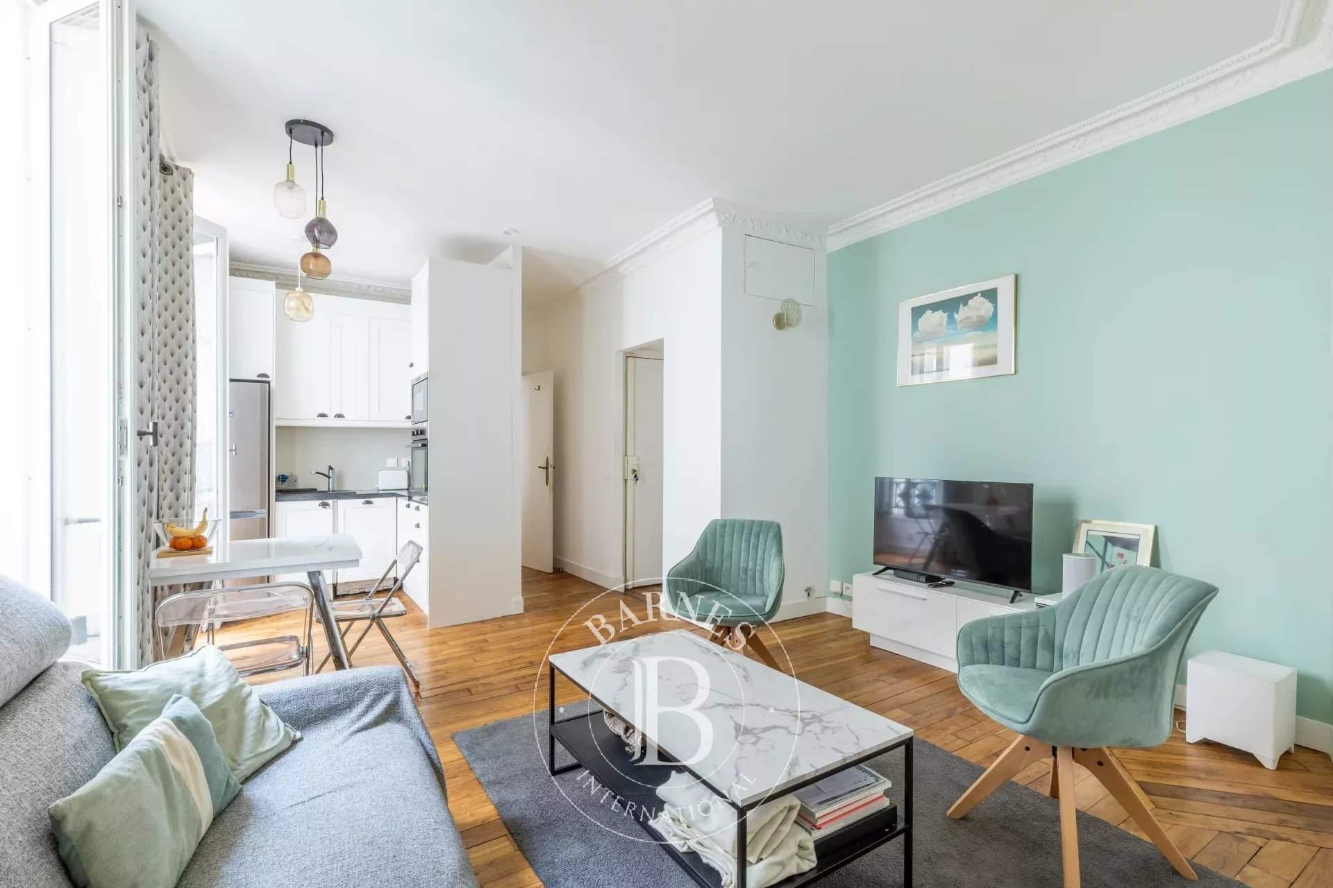 Paris  - Apartment 2 Bedrooms - picture 2