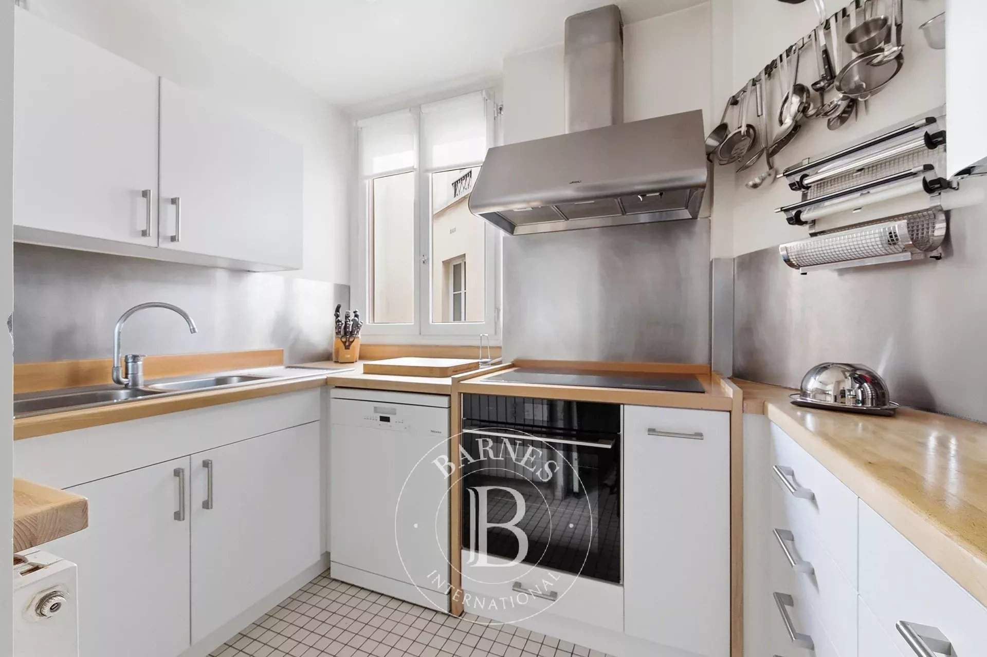 Paris  - Appartement 4 Pi&egrave;ces 3 Chambres - picture 9