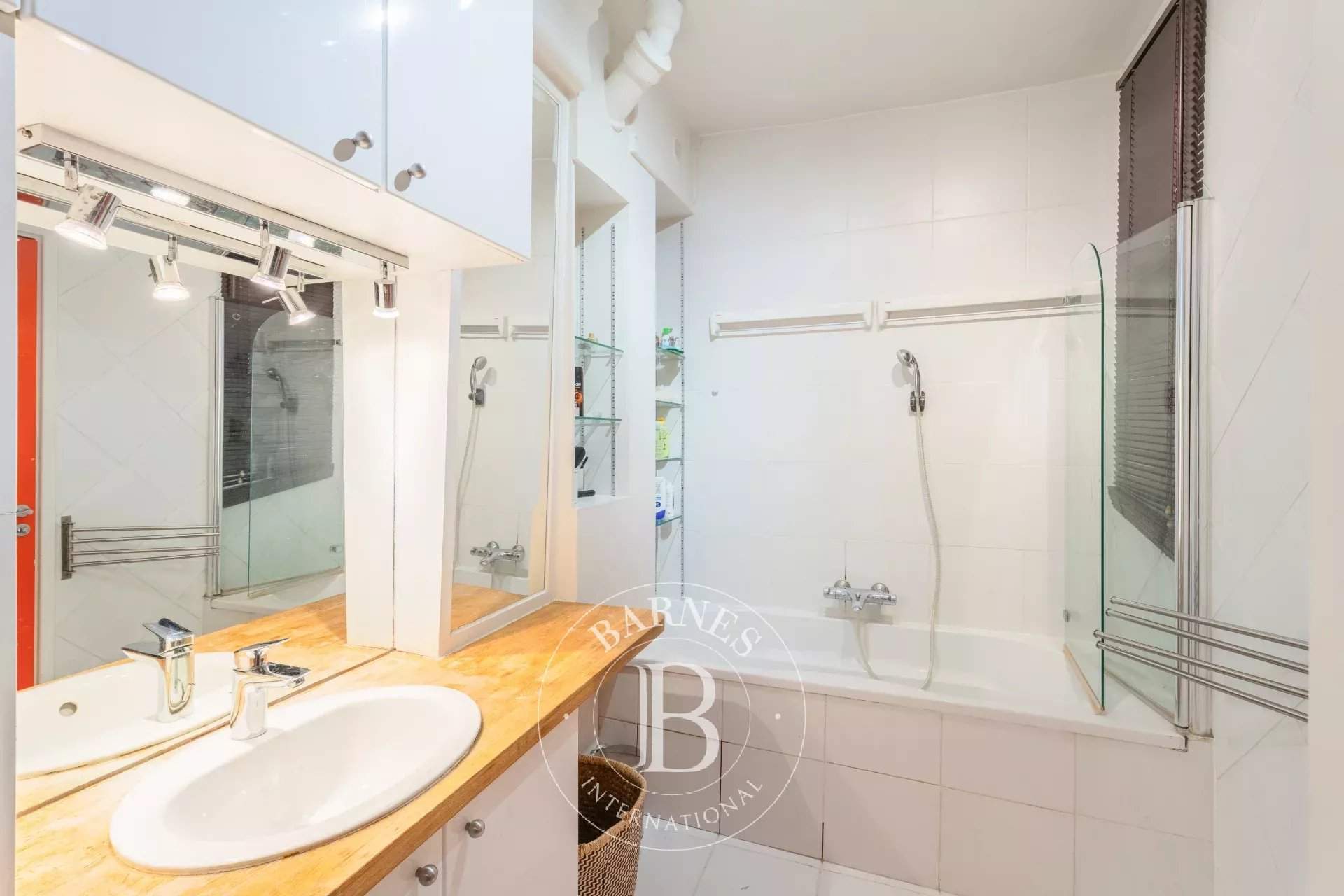 Paris  - Appartement 7 Pi&egrave;ces 4 Chambres - picture 13