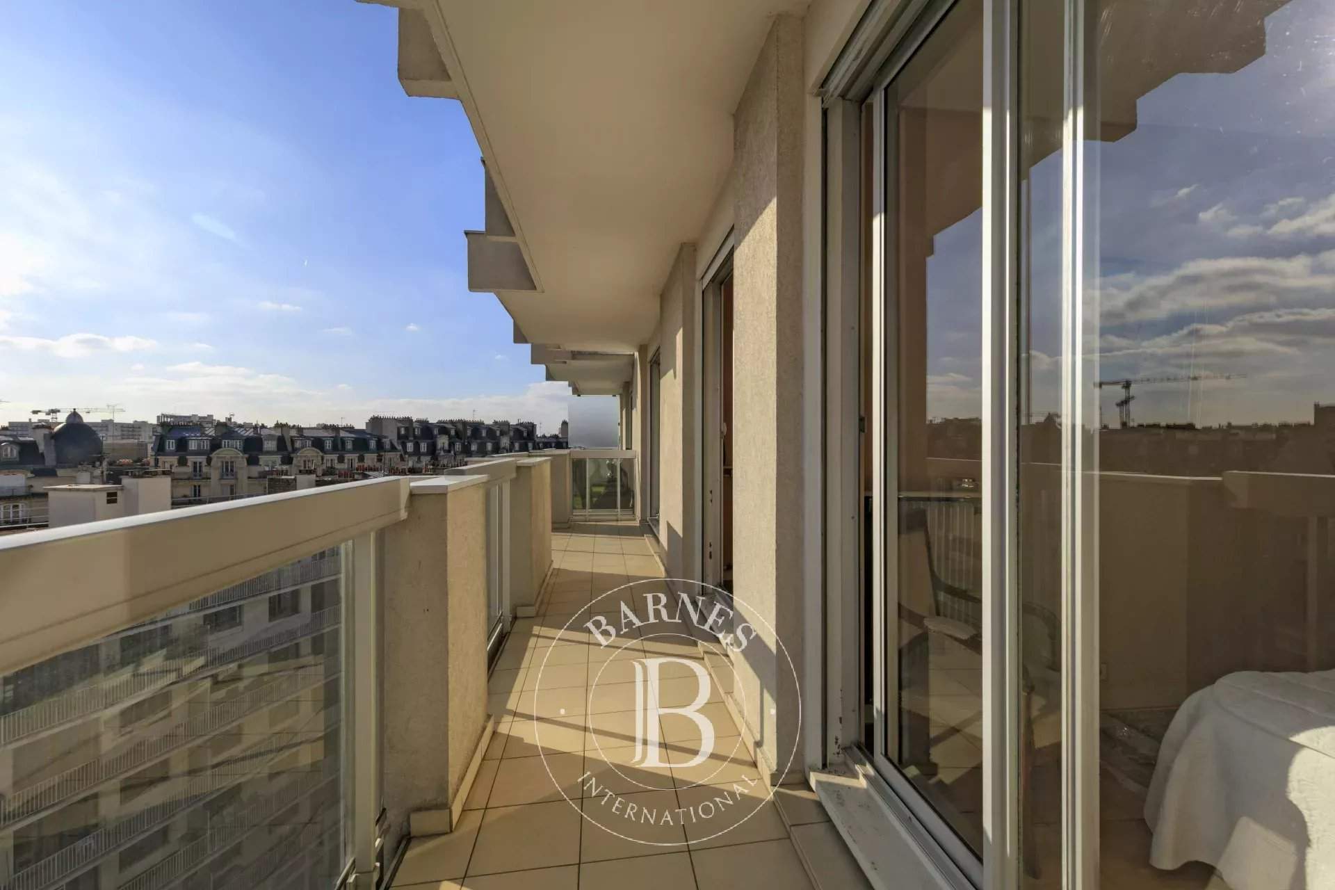 Paris  - Apartment 3 Bedrooms - picture 2