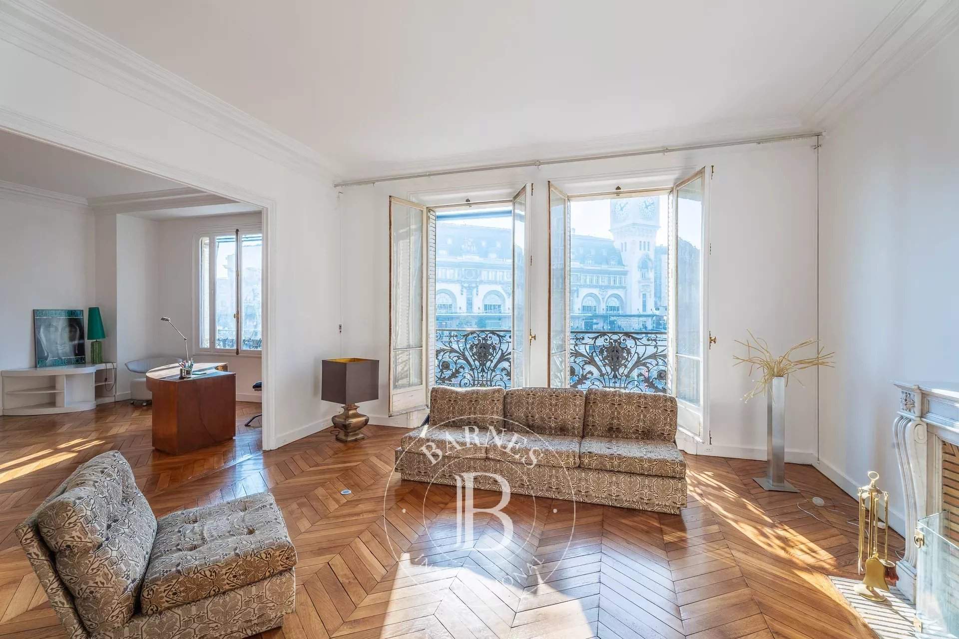 Paris  - Apartment 3 Bedrooms - picture 1