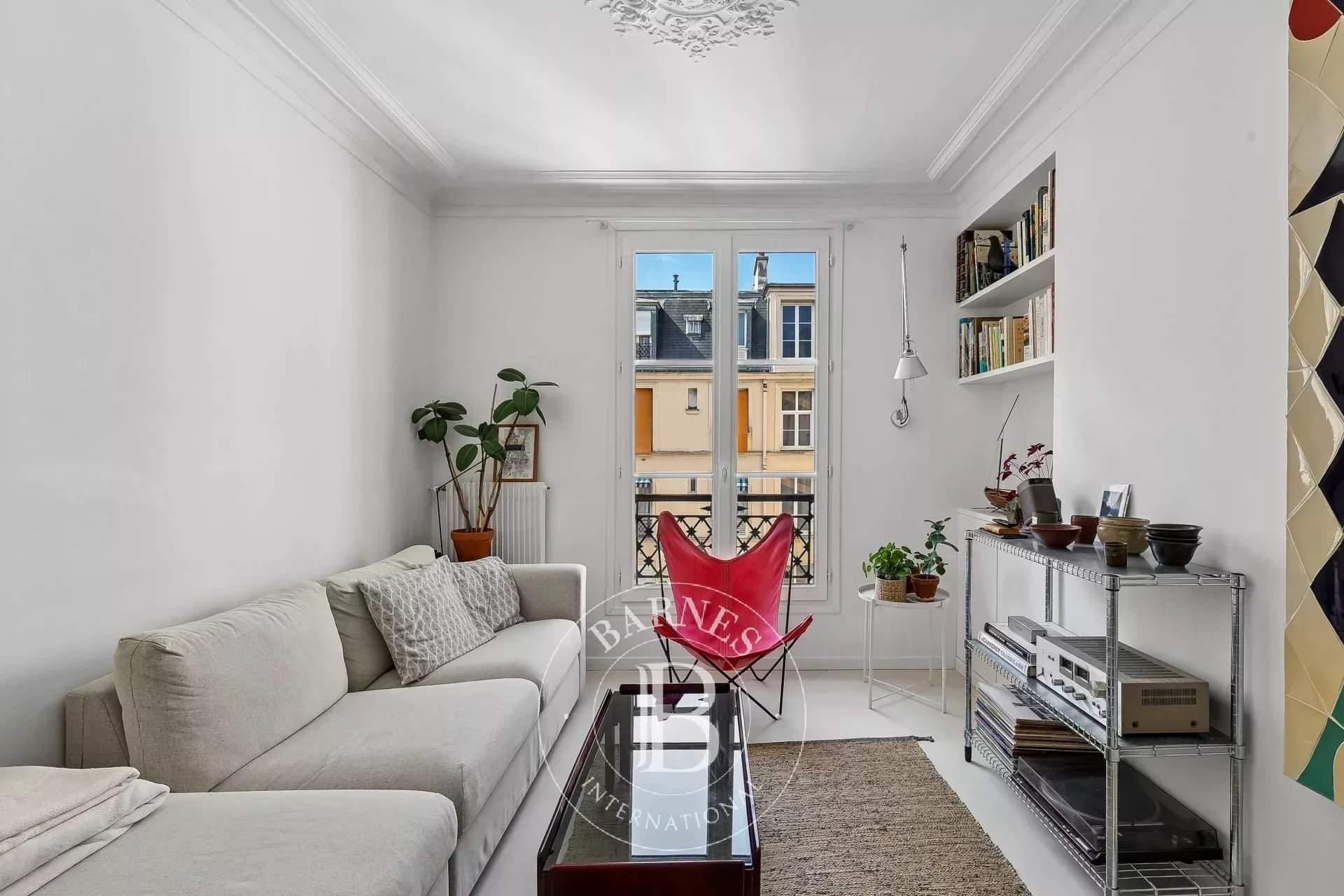 Paris  - Appartement 3 Pi&egrave;ces 2 Chambres - picture 2