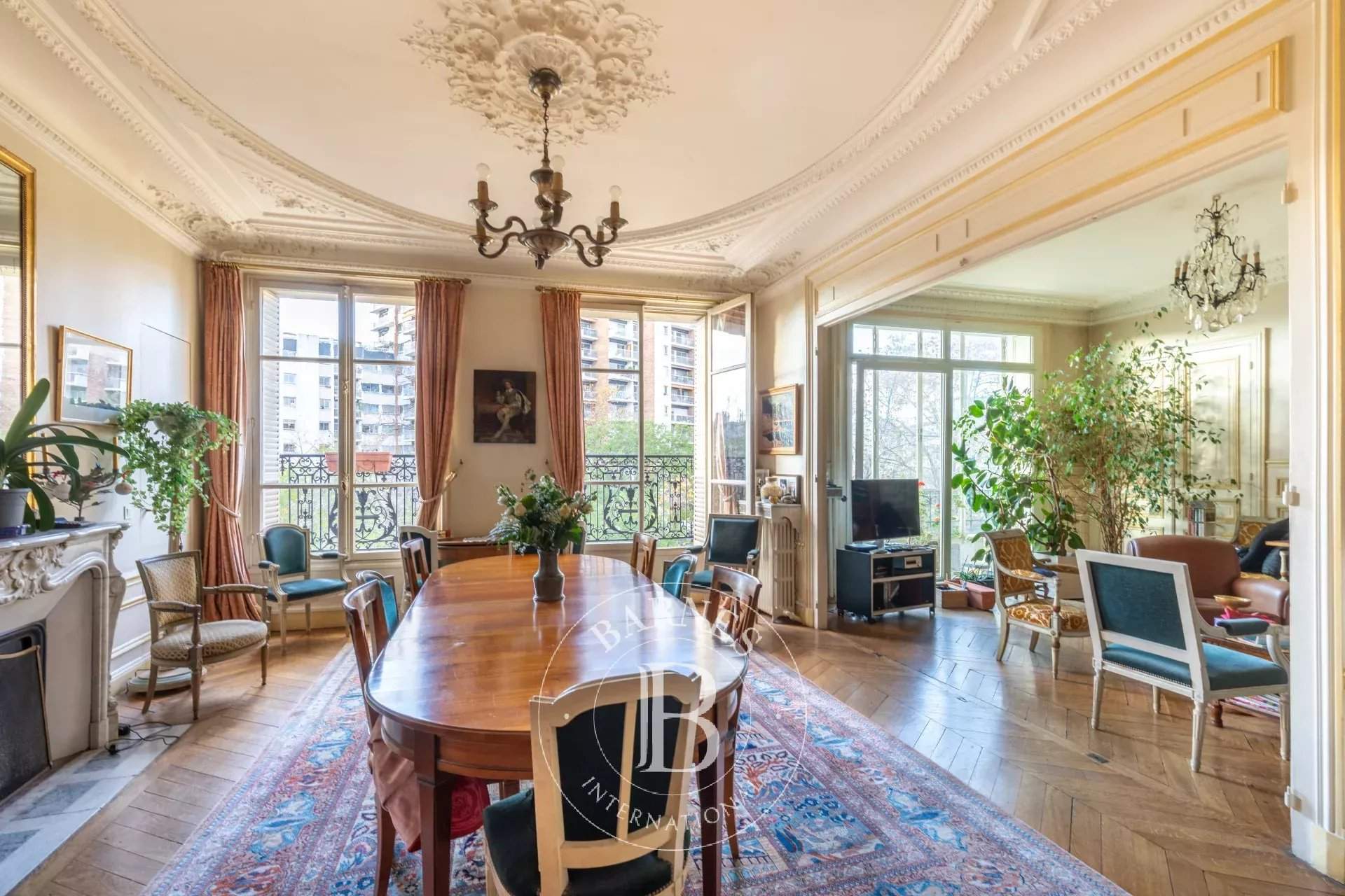 Paris  - Apartment 4 Bedrooms - picture 4