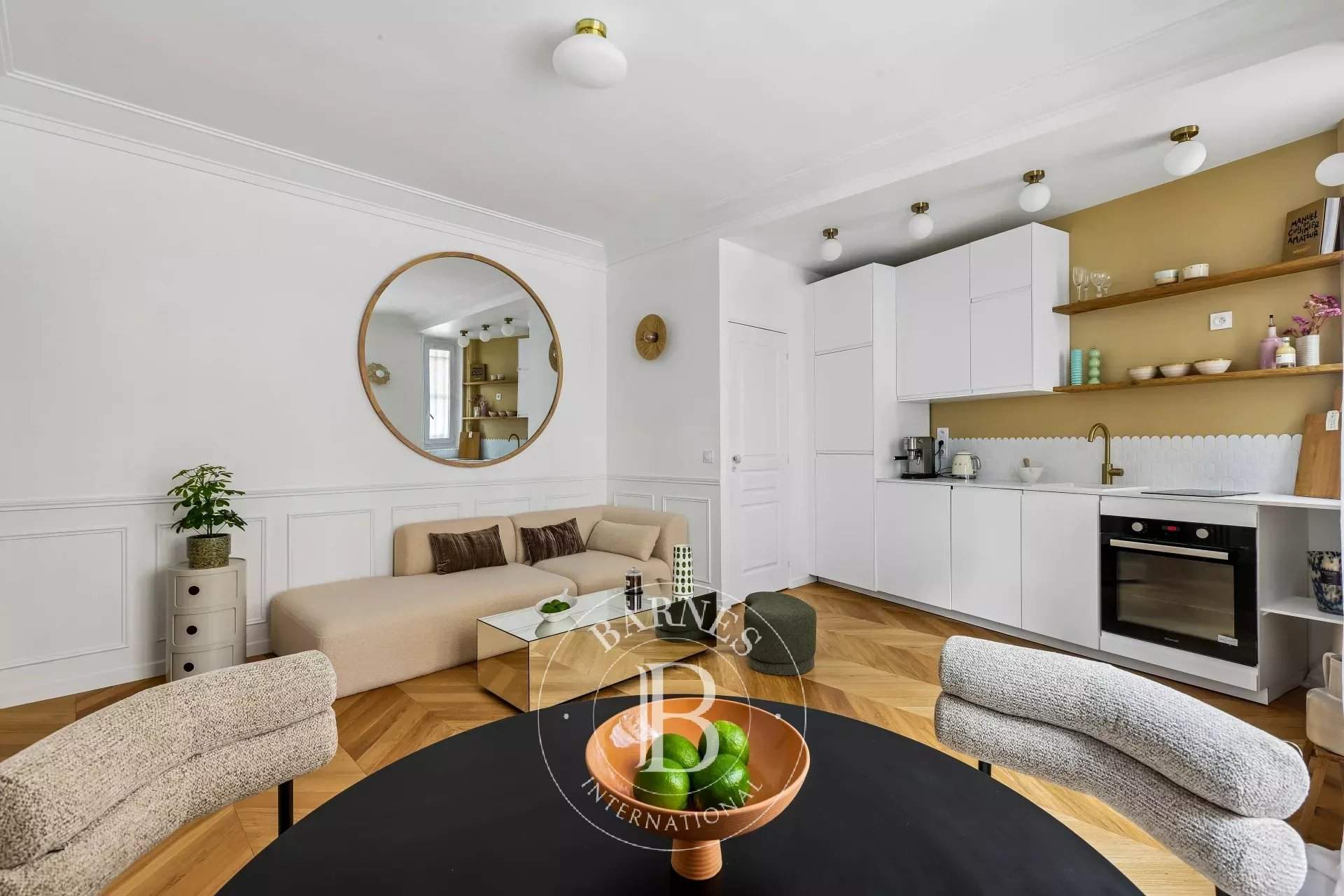 Paris  - Apartment 1 Bedroom - picture 1