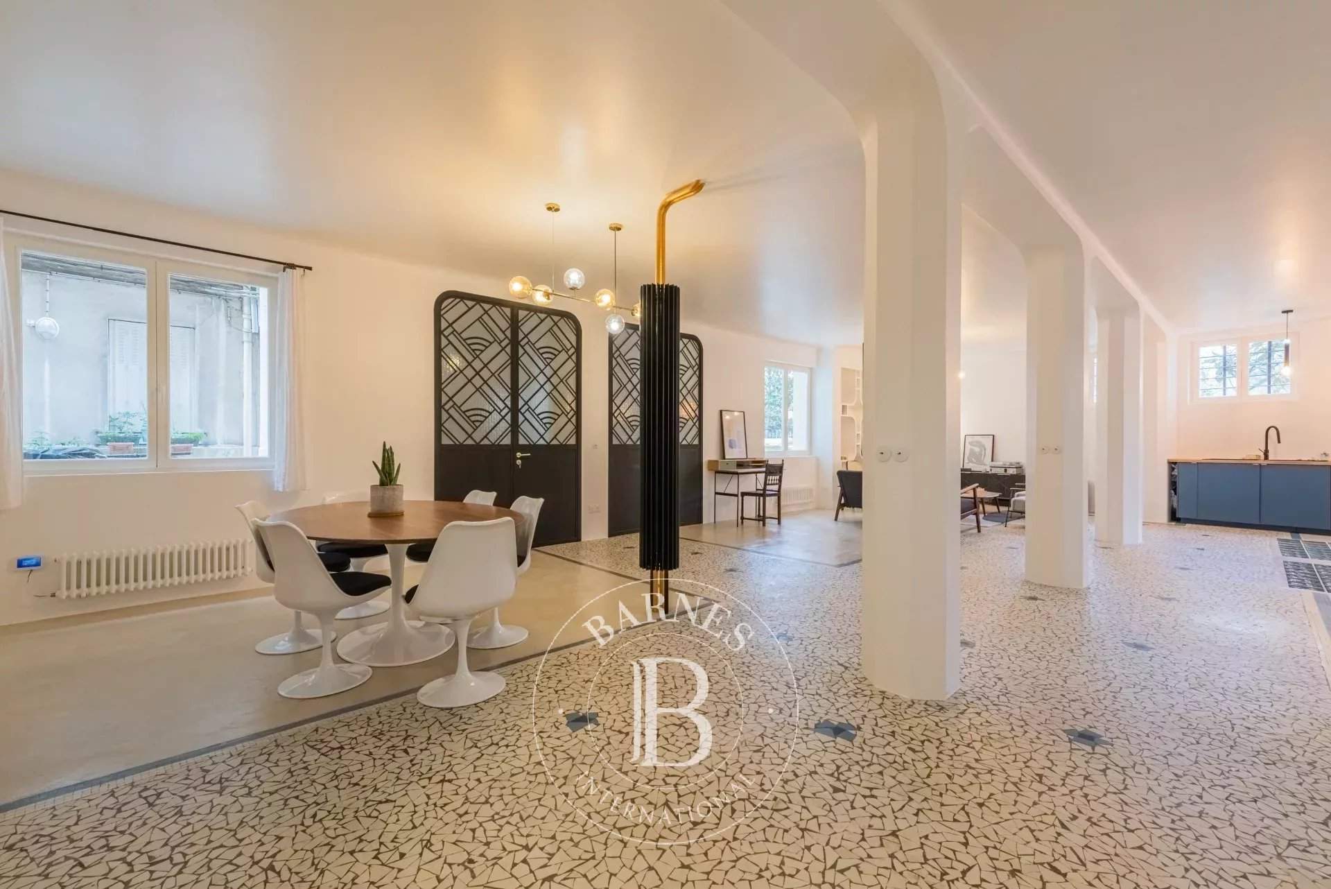 Paris  - Appartement 5 Pièces 2 Chambres - picture 2