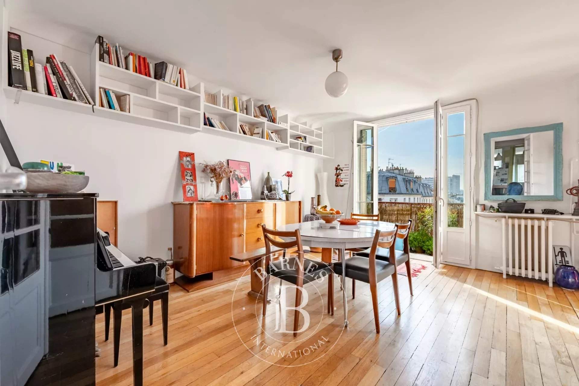 Paris  - Apartment 3 Bedrooms - picture 2