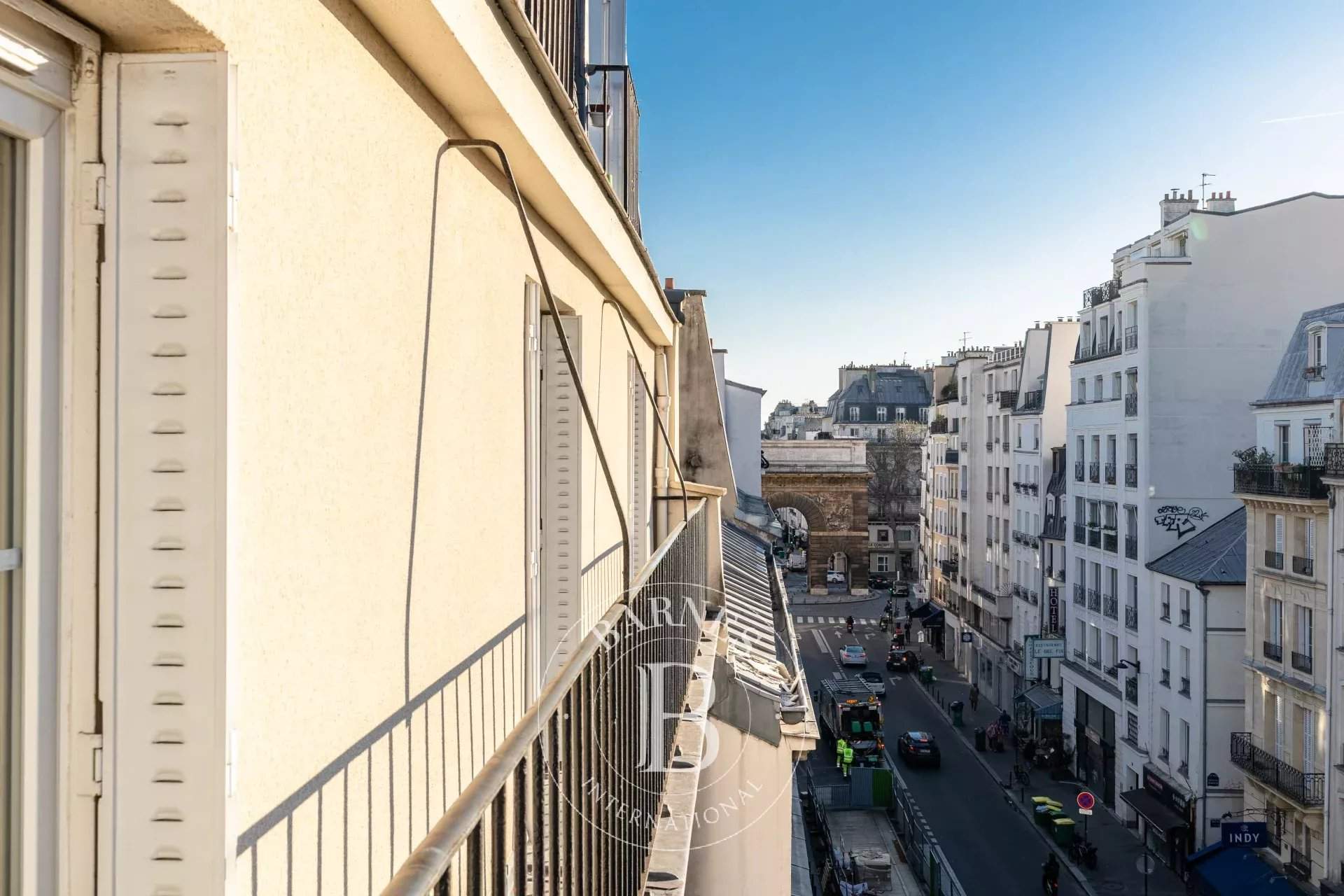 Paris  - Appartement 4 Pi&egrave;ces 2 Chambres - picture 2