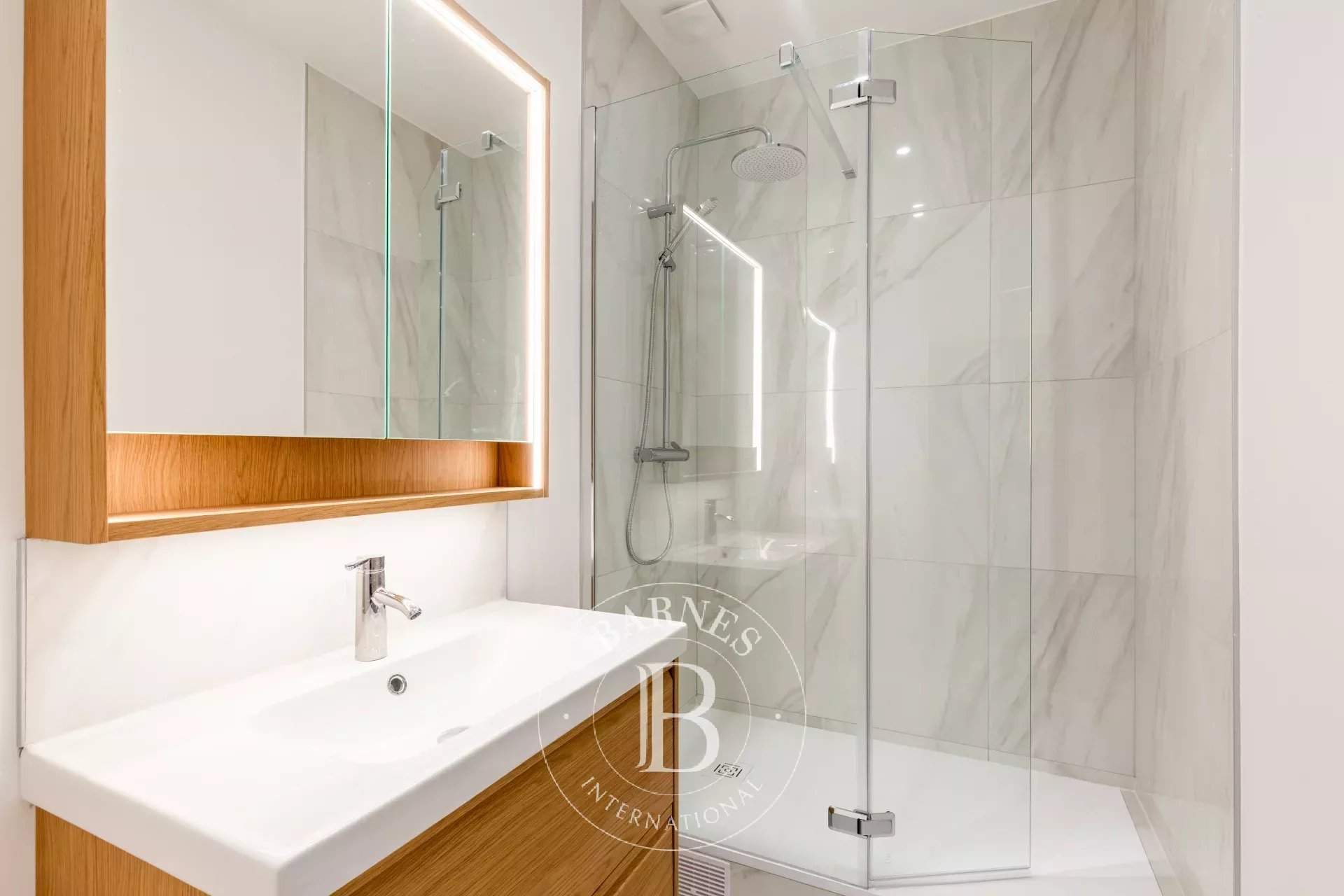 Paris  - Appartement 3 Pi&egrave;ces, 1 Chambre - picture 6