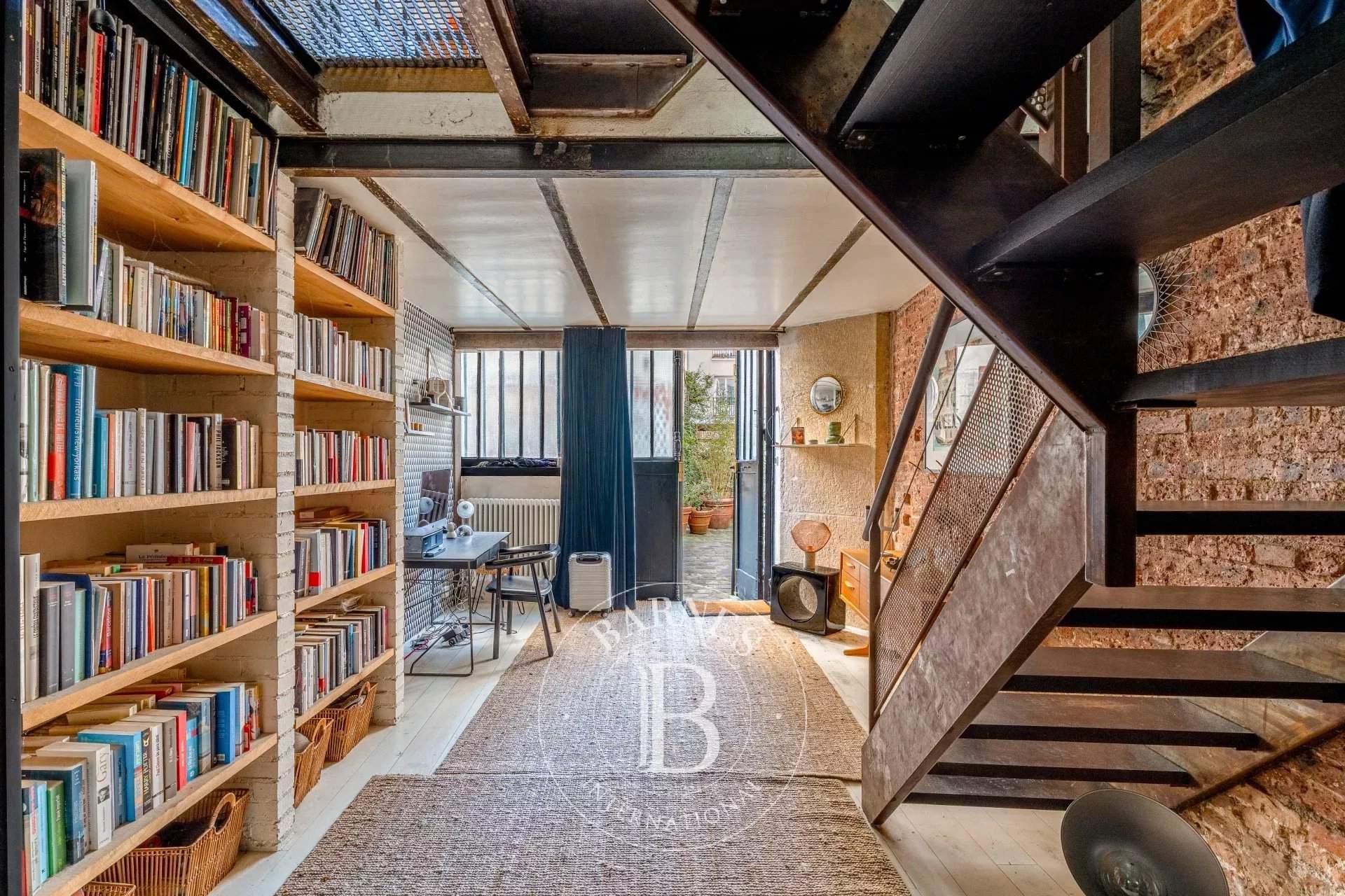 Paris  - Apartment 4 Bedrooms - picture 18