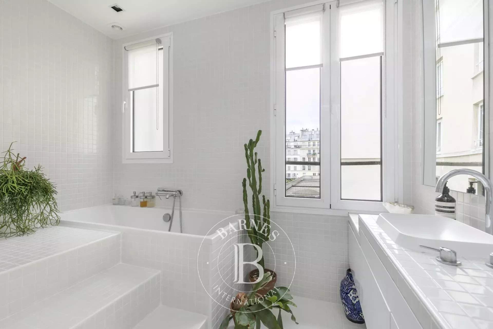 Paris  - Apartment 2 Bedrooms - picture 11