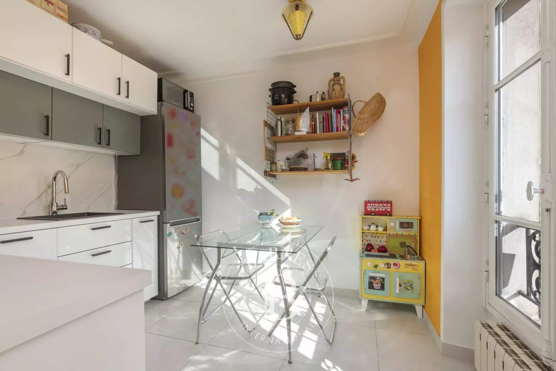 Paris  - Appartement 3 Pi&egrave;ces 2 Chambres - picture 12