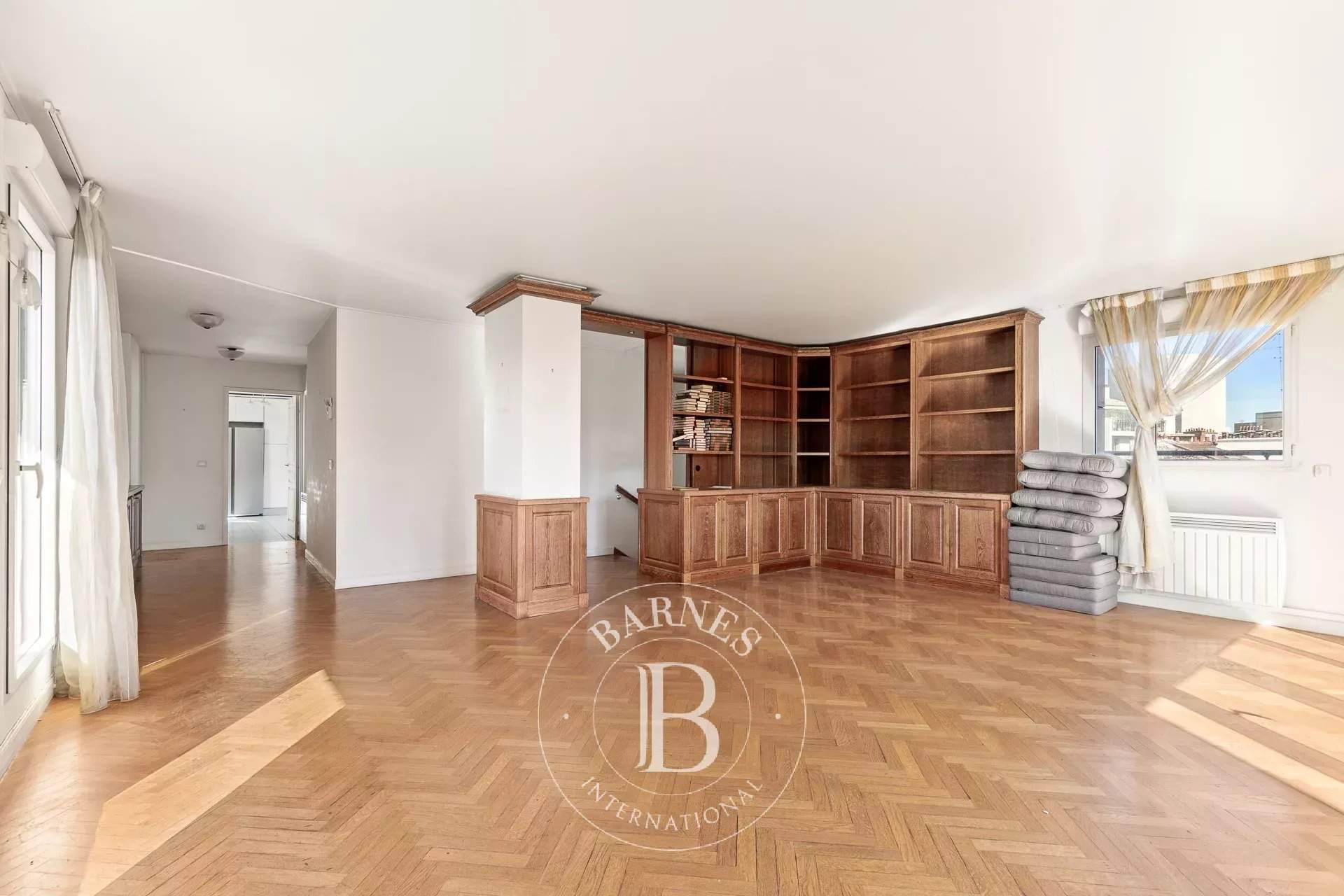 Paris  - Apartment 3 Bedrooms - picture 12