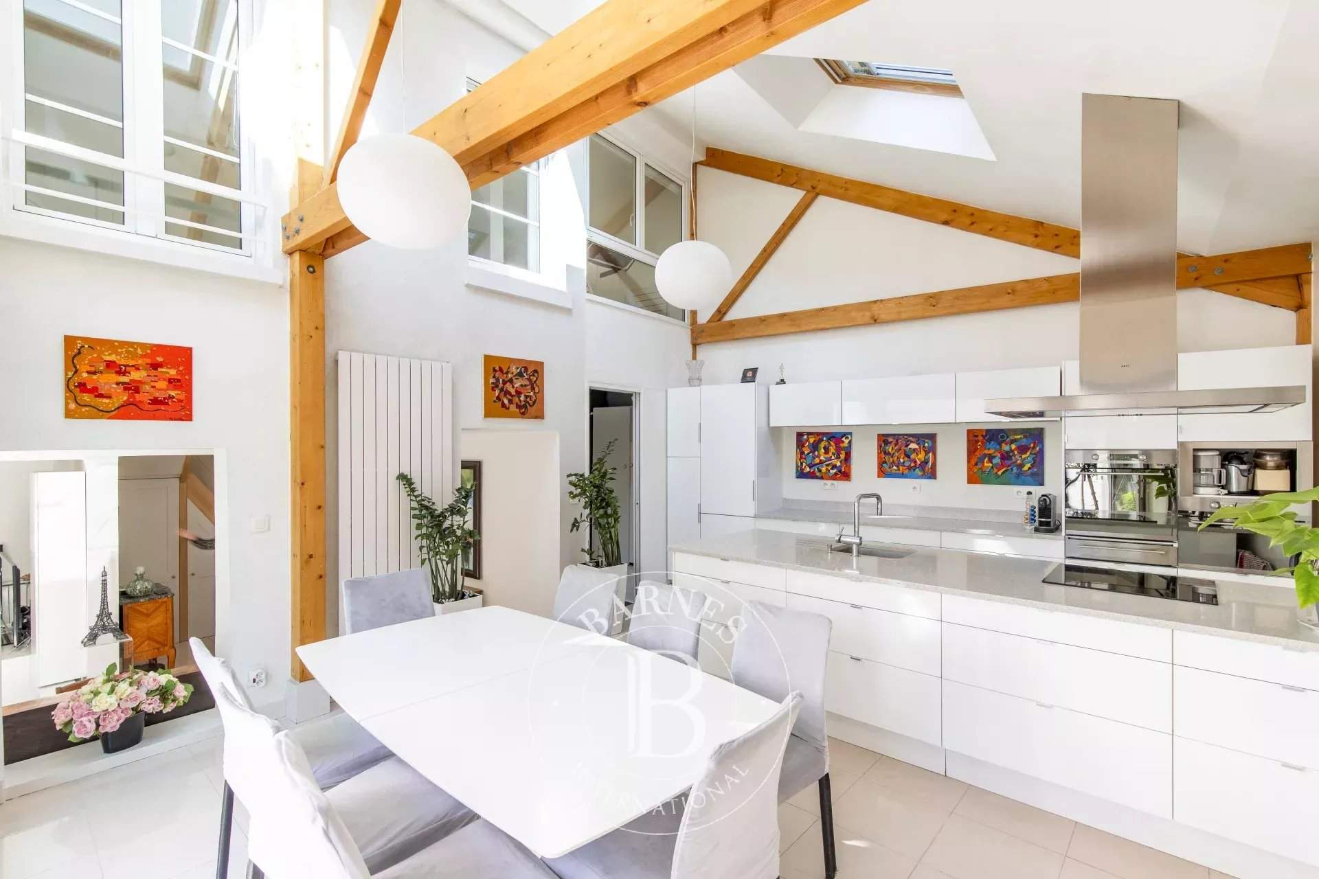Paris  - House 4 Bedrooms - picture 6