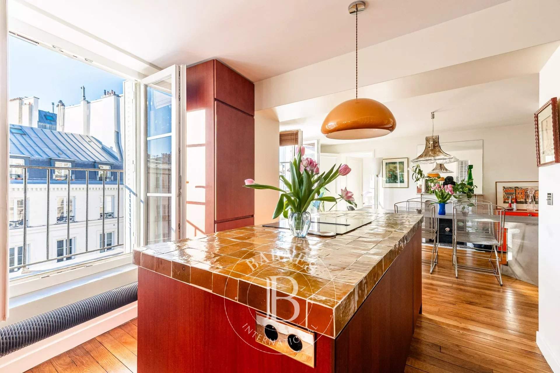 Paris  - Appartement 4 Pi&egrave;ces 2 Chambres - picture 4