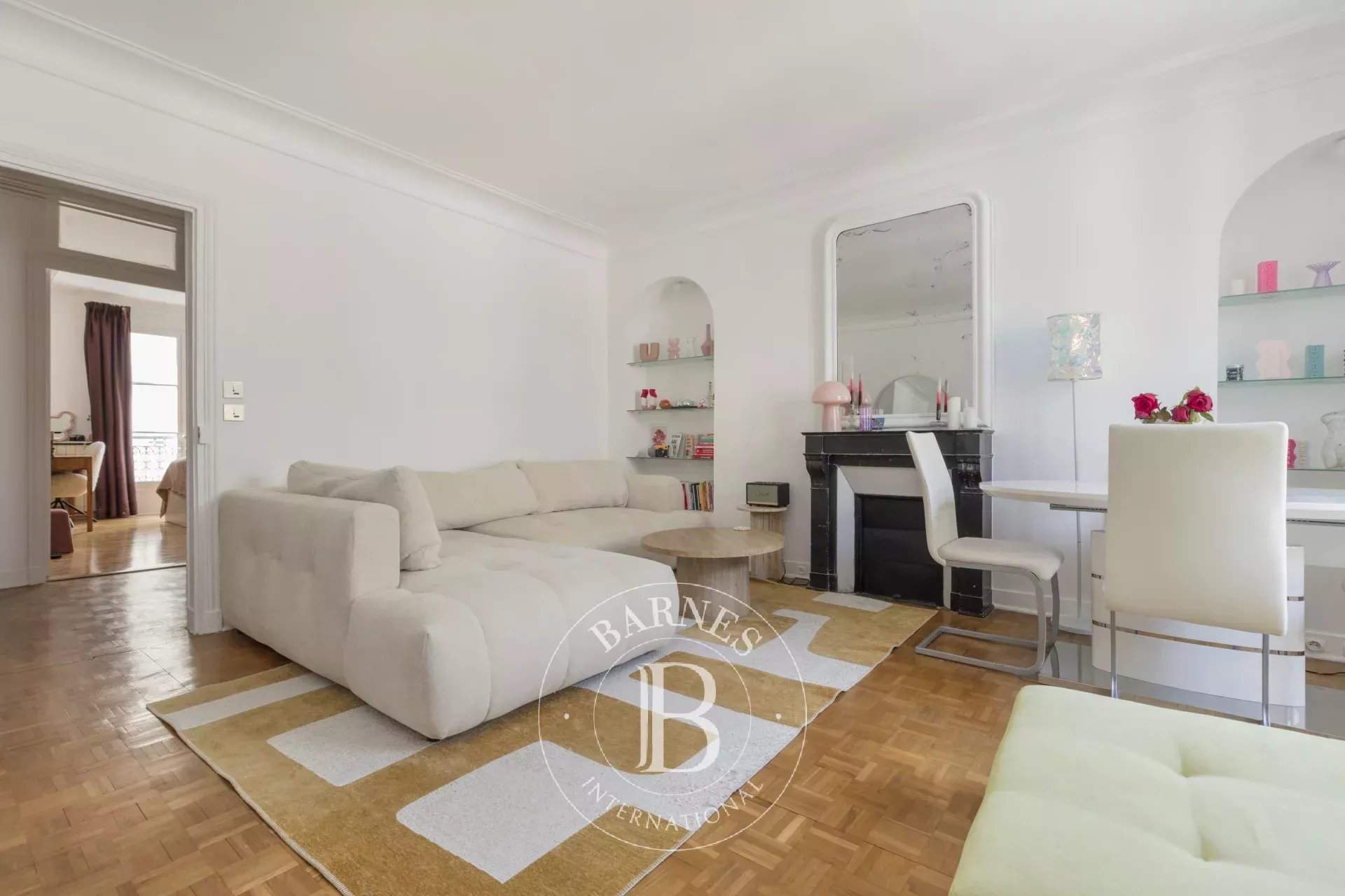 Paris  - Apartment 2 Bedrooms - picture 2