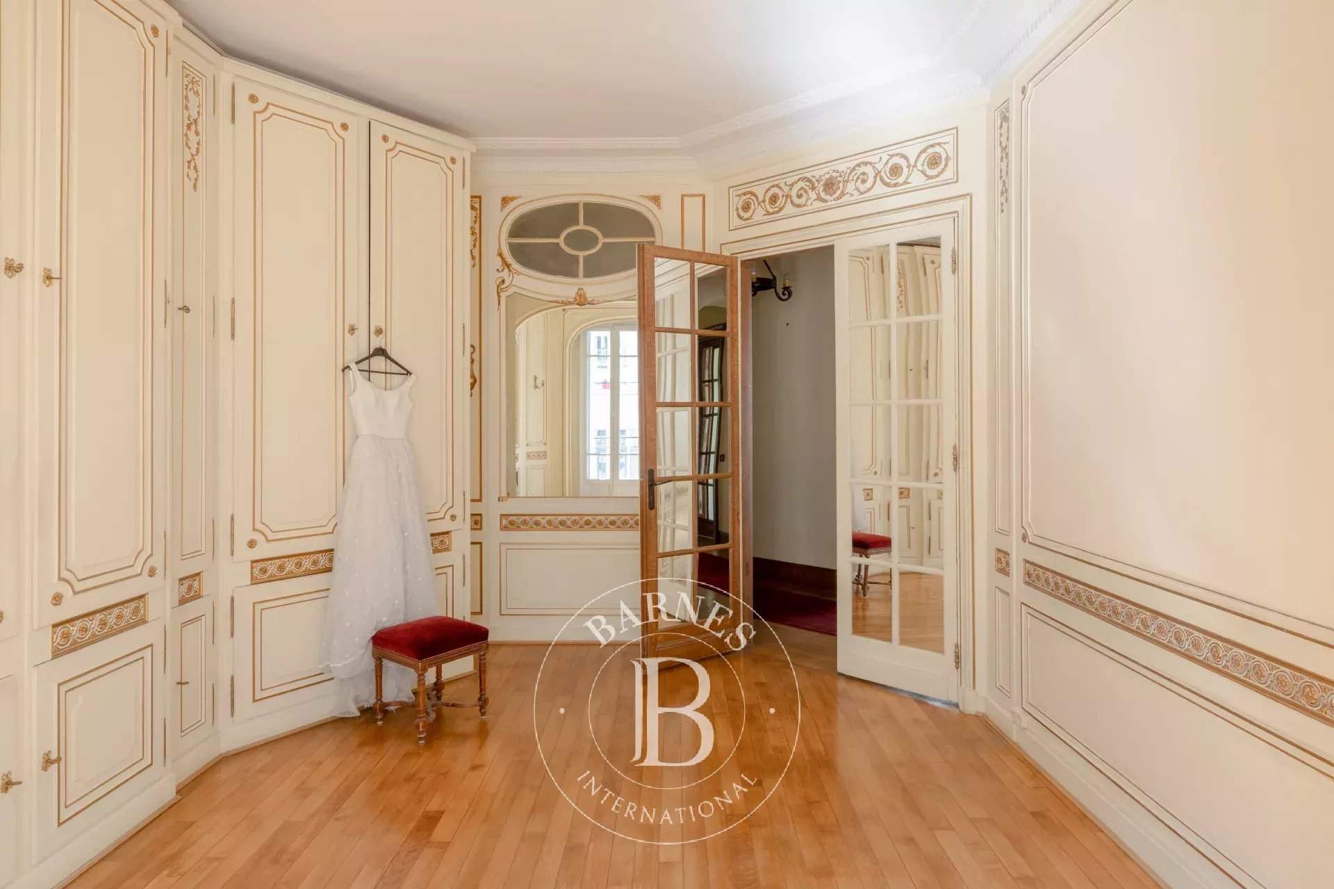 Paris  - Apartment 3 Bedrooms - picture 6