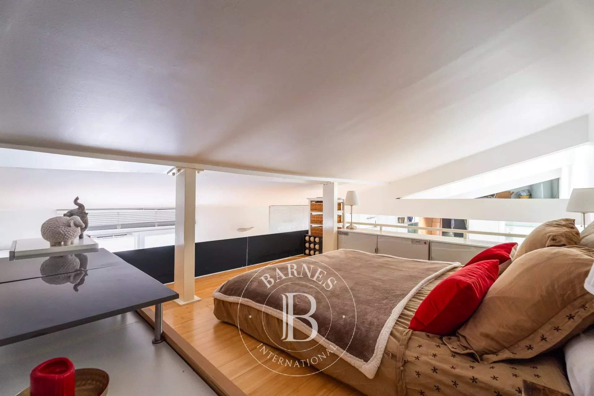 Paris  - Apartment  - picture 10