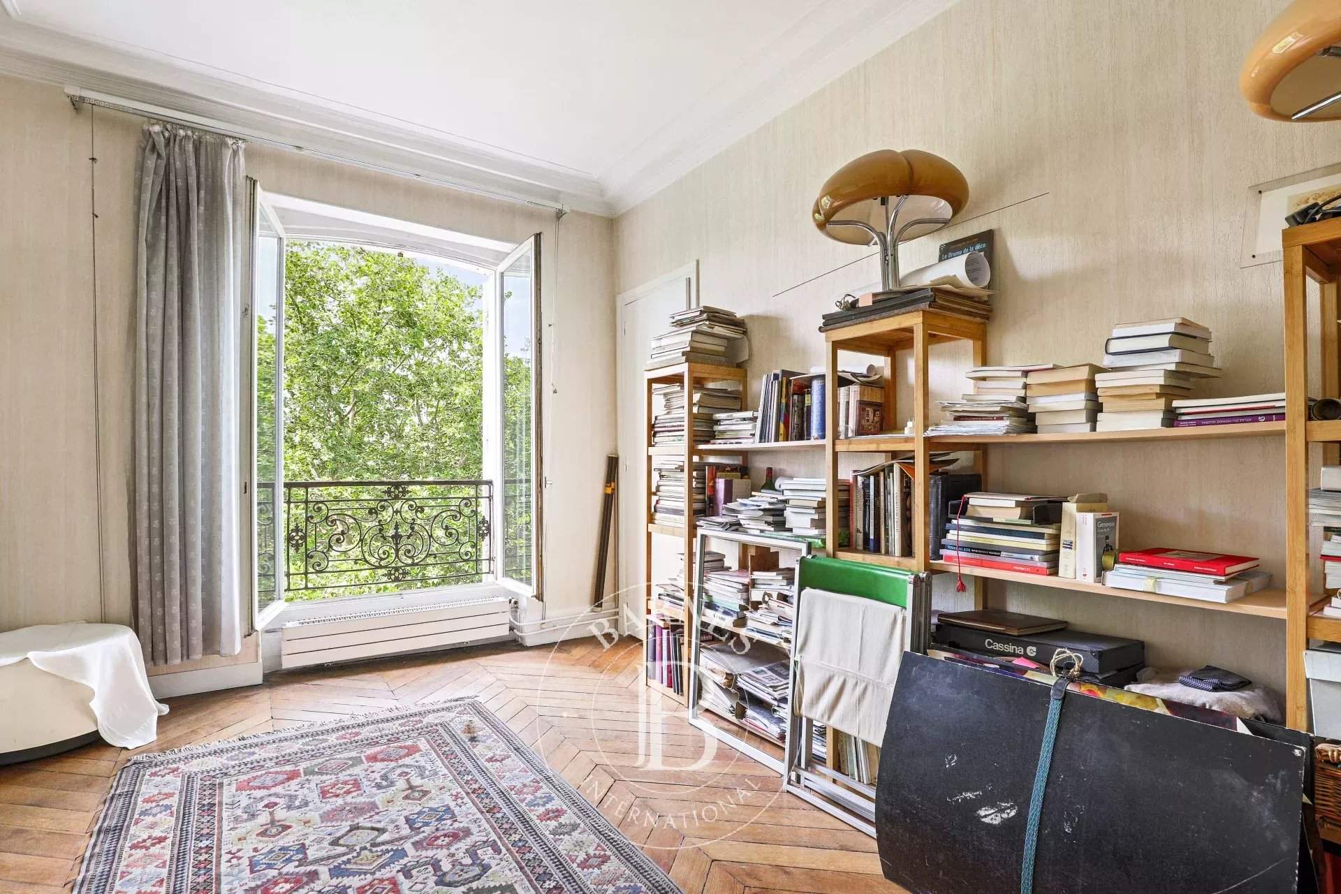 Paris  - Apartment 3 Bedrooms - picture 8