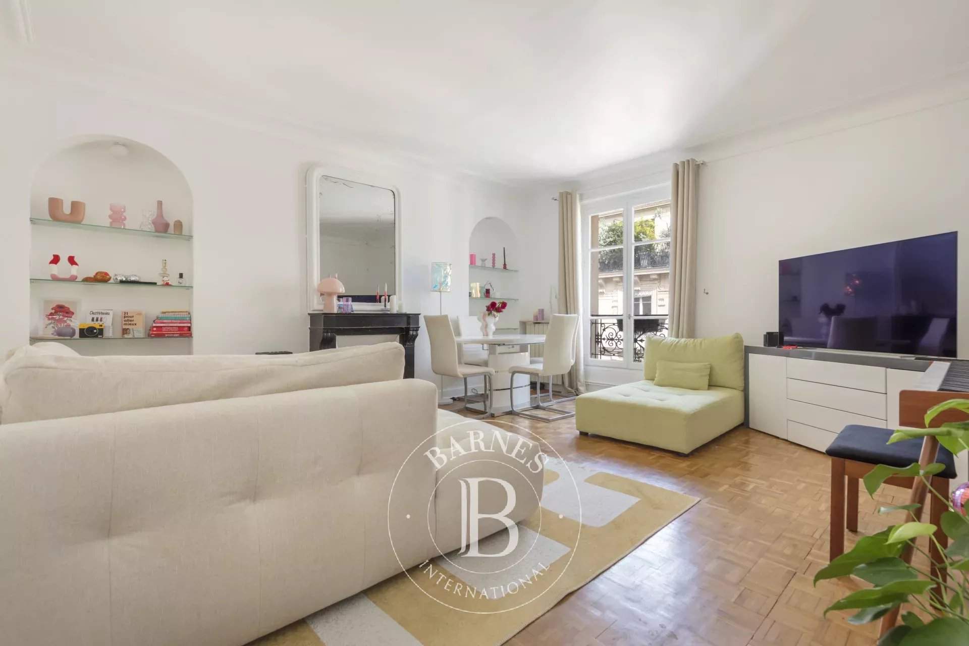 Paris  - Apartment 2 Bedrooms - picture 1