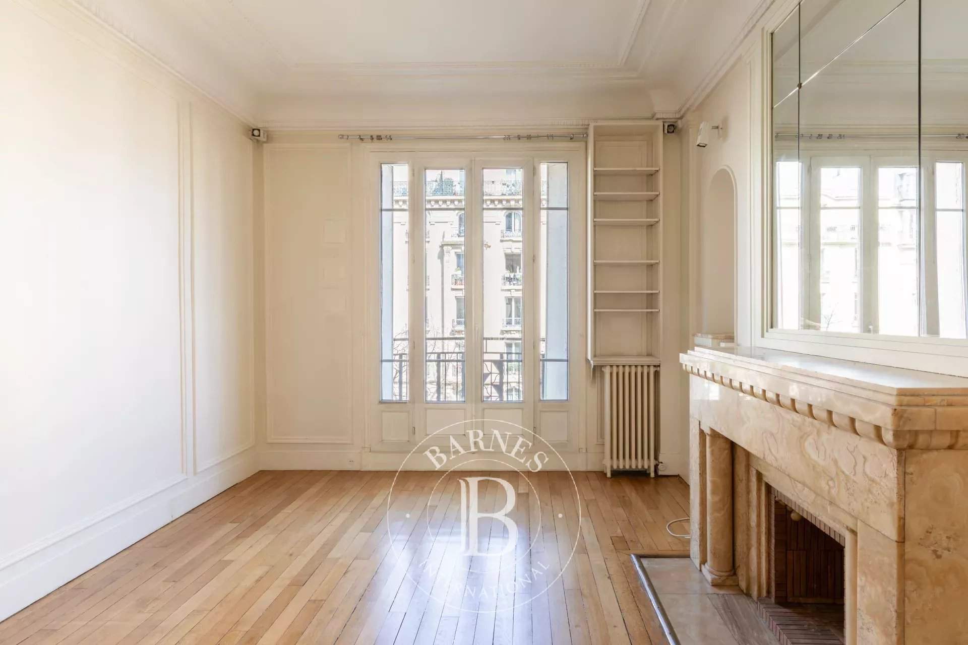 Paris  - Apartment 3 Bedrooms - picture 9