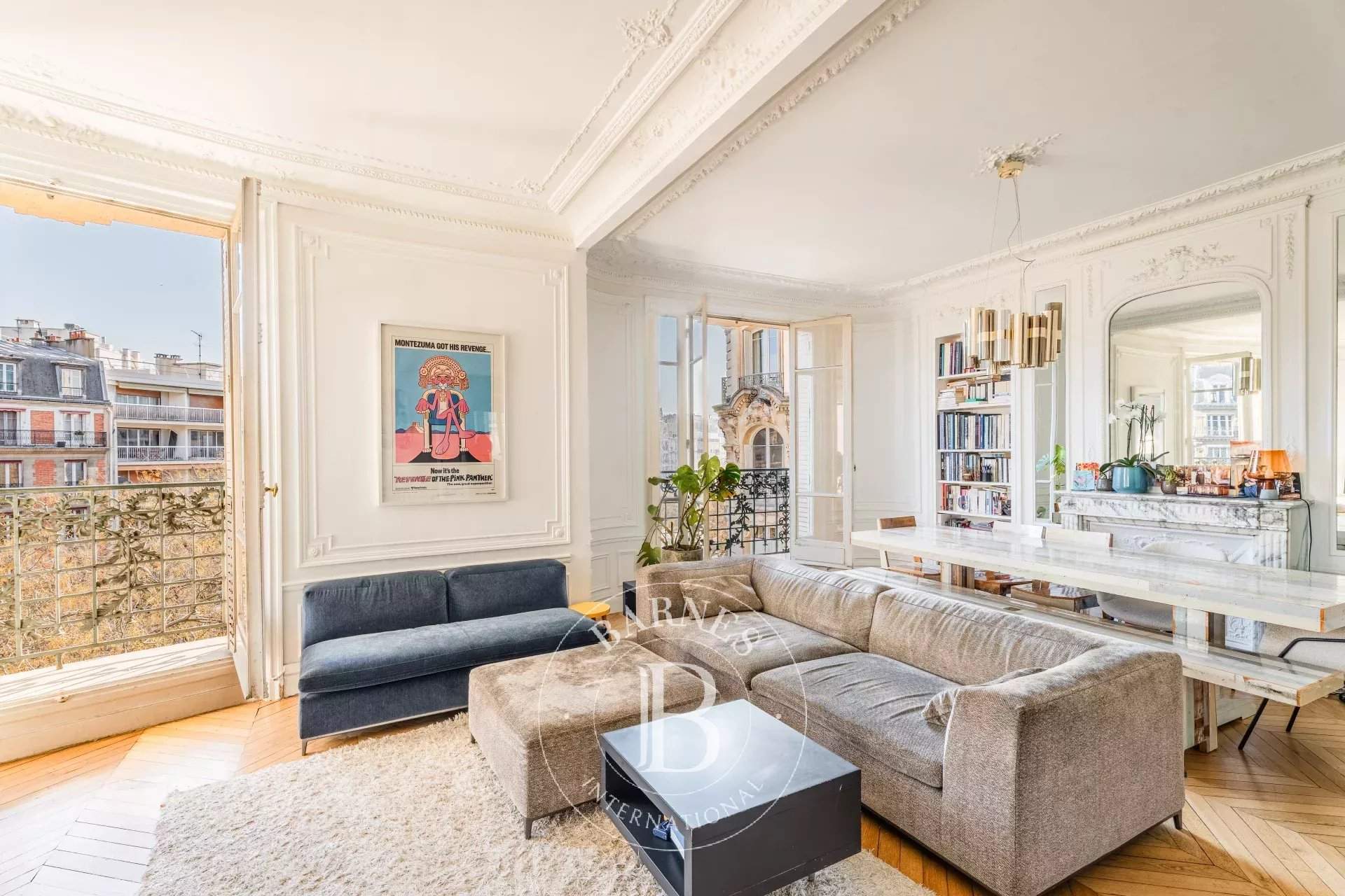 Paris  - Appartement 4 Pi&egrave;ces 3 Chambres - picture 1