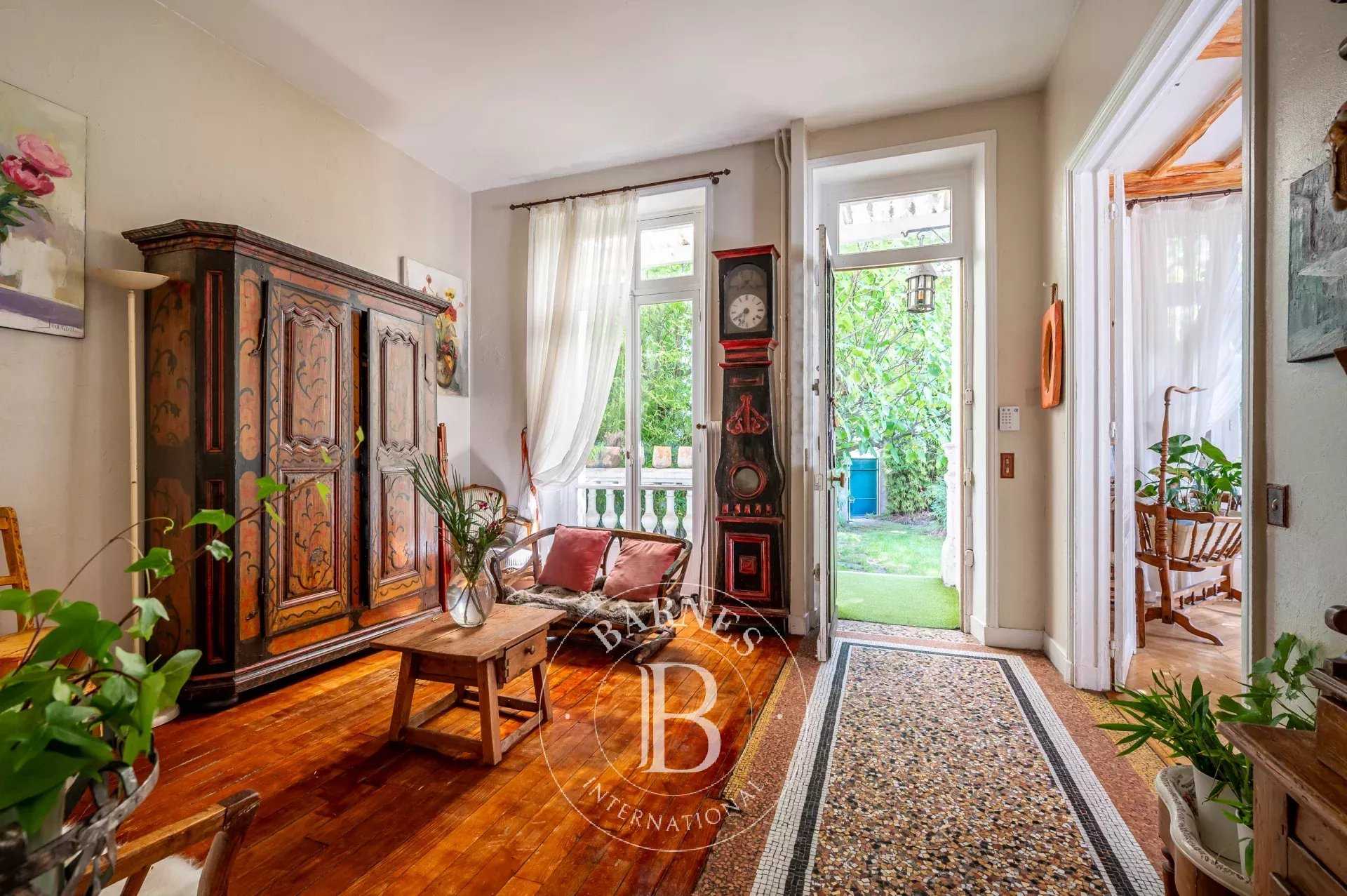 Asnières-sur-Seine  - Maison 8 Pièces 6 Chambres