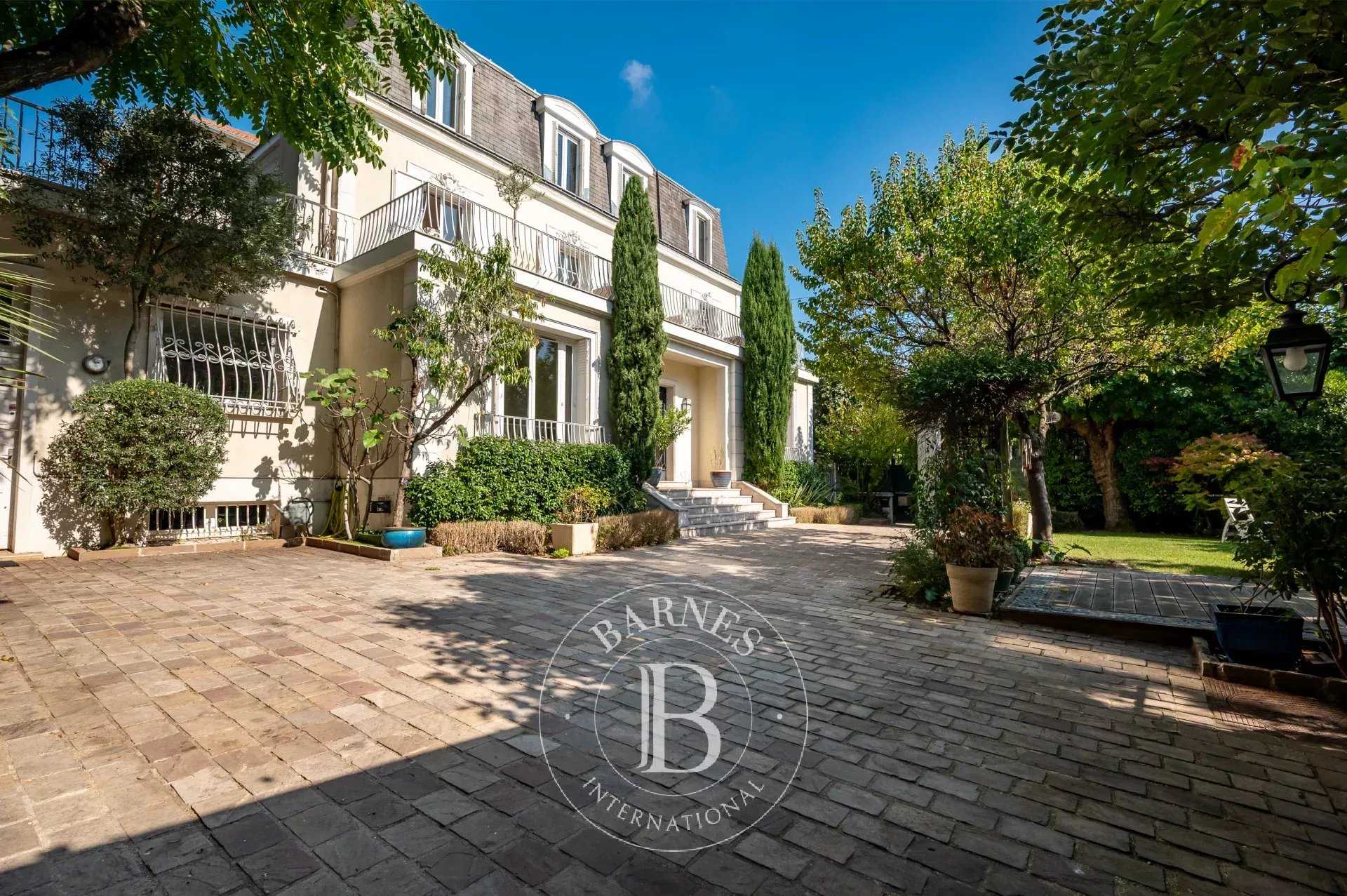 Colombes  - House 5 Bedrooms