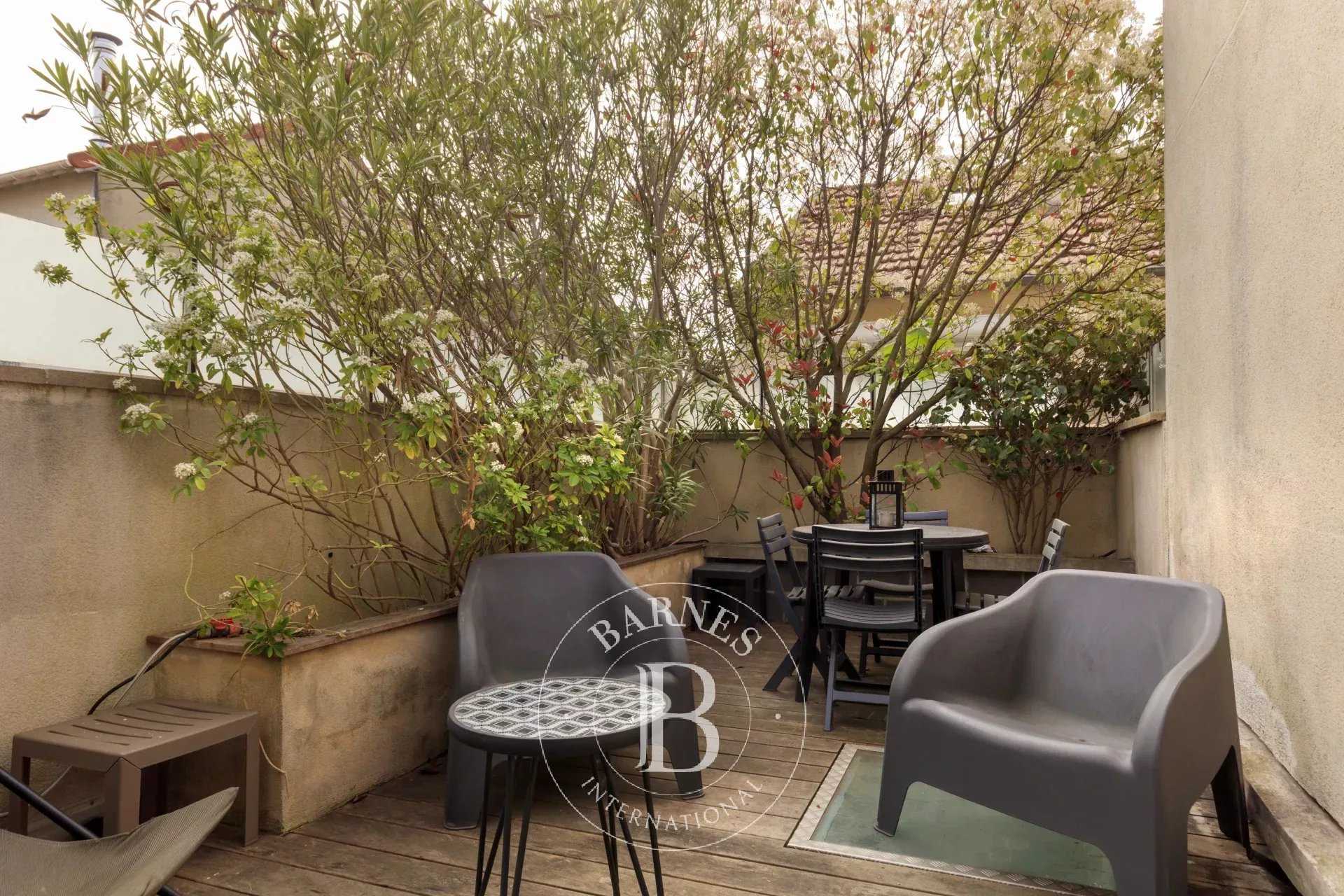 Colombes  - Appartement 6 Pi&egrave;ces 4 Chambres