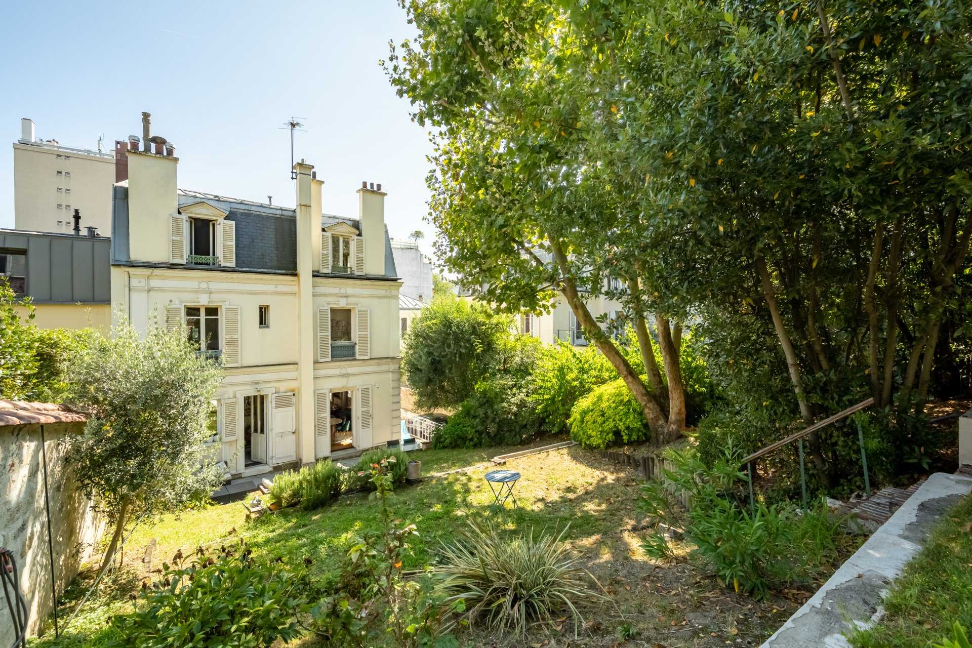 Courbevoie  - Mansion 7 Bedrooms