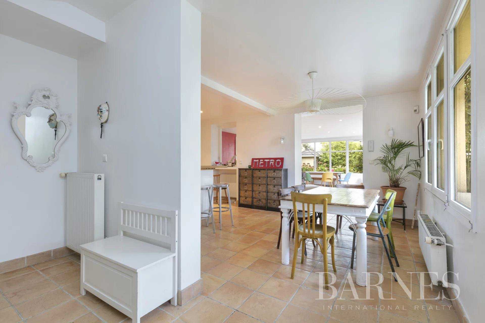 Asnières-sur-Seine  - Maison 6 Pièces 4 Chambres