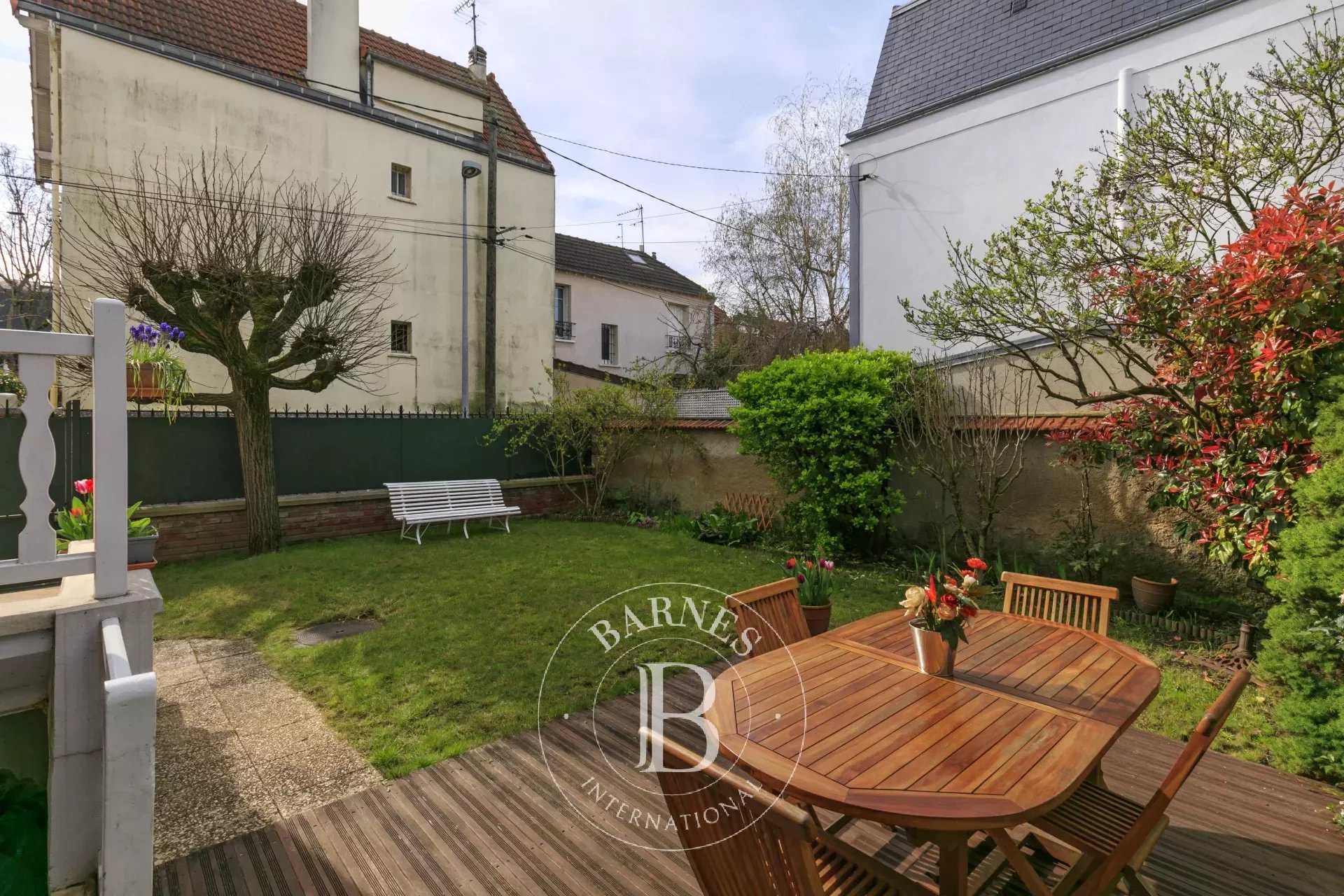 Colombes  - House 5 Bedrooms
