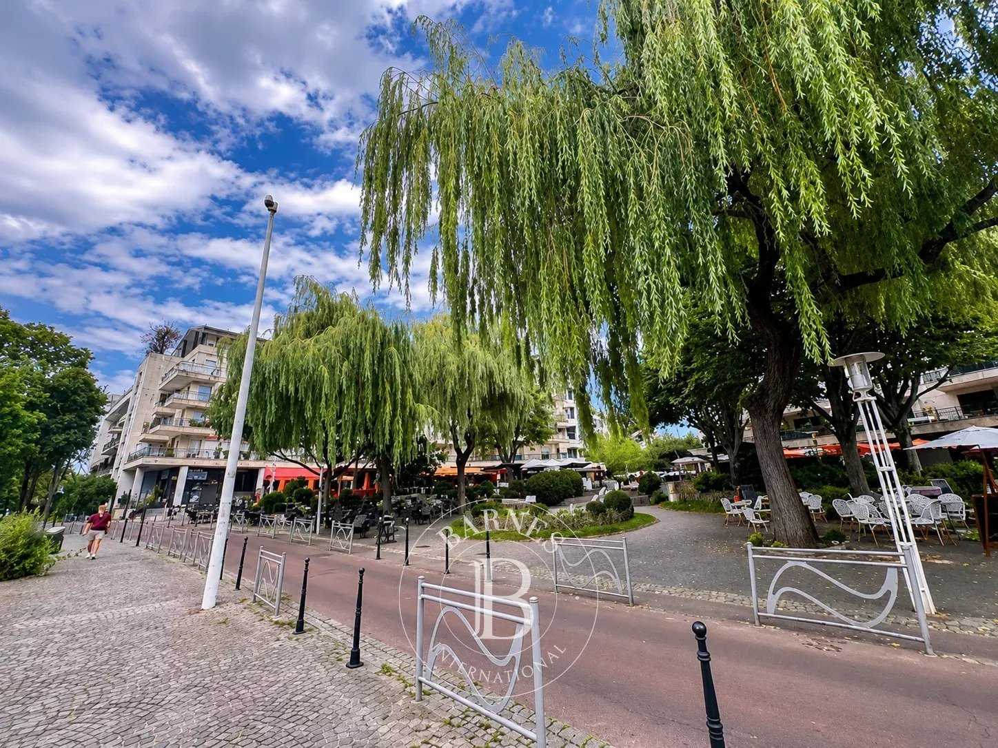 Rueil-Malmaison  - Apartment 4 Bedrooms