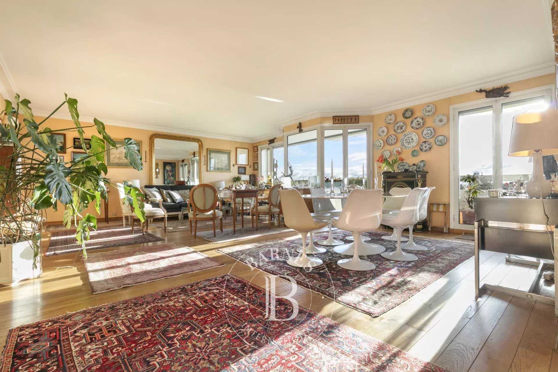 Courbevoie  - Apartment 3 Bedrooms