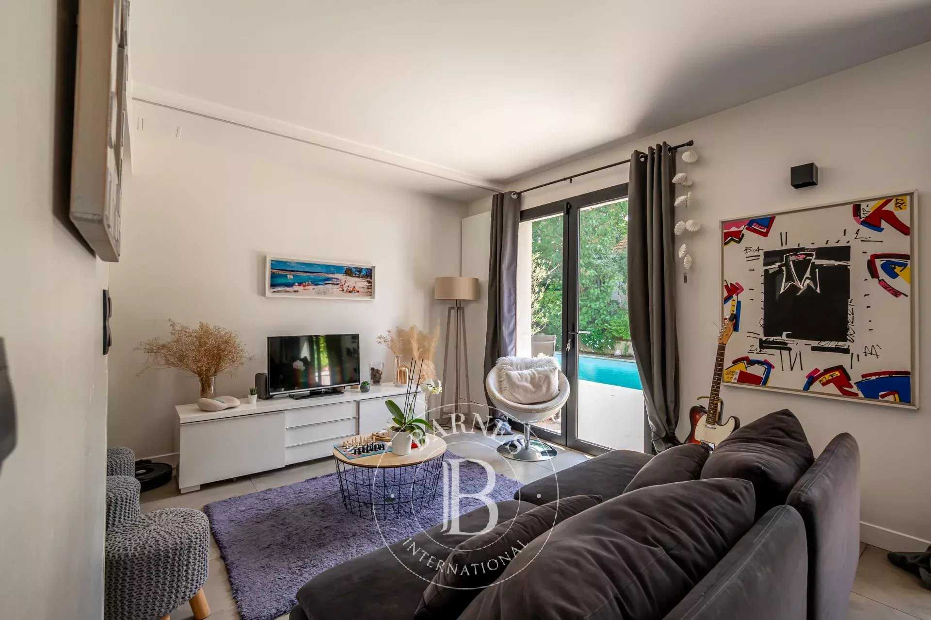 Rueil-Malmaison  - House 5 Bedrooms