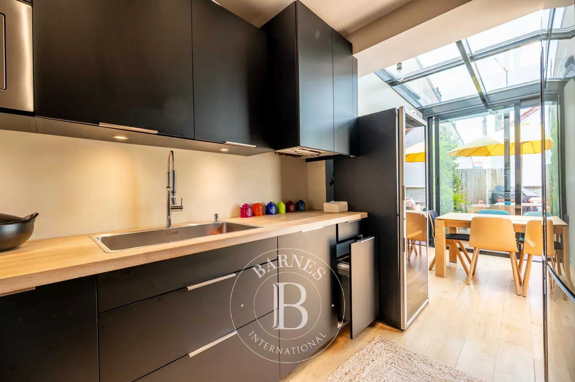 Bois-Colombes  - Appartement 7 Pièces 4 Chambres