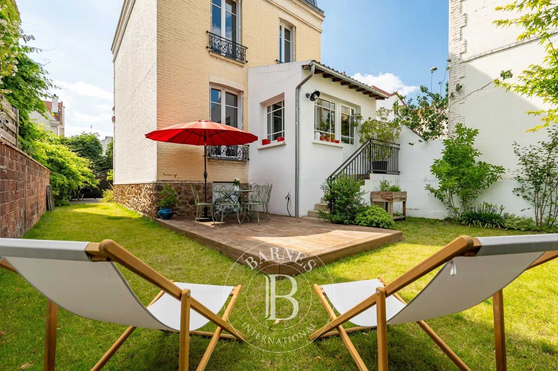 Colombes  - Maison 7 Pièces 4 Chambres