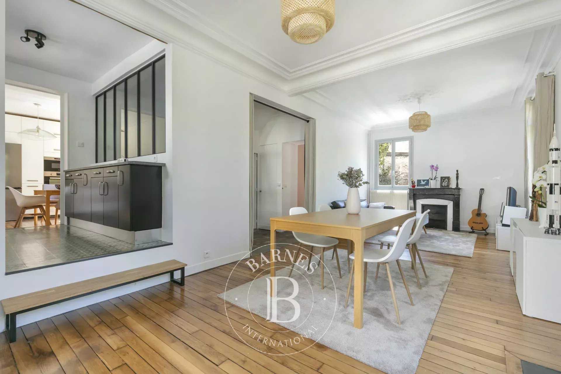 Courbevoie  - House 5 Bedrooms