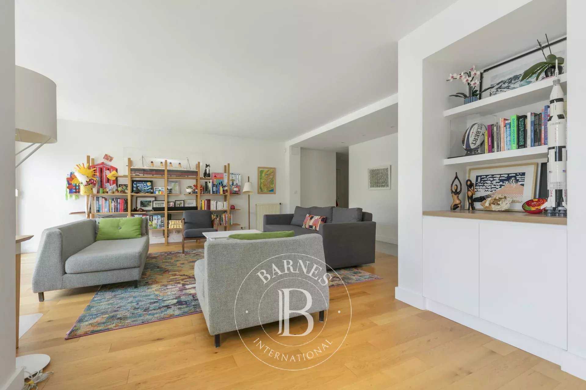 Rueil-Malmaison  - Appartement 7 Pi&egrave;ces 4 Chambres